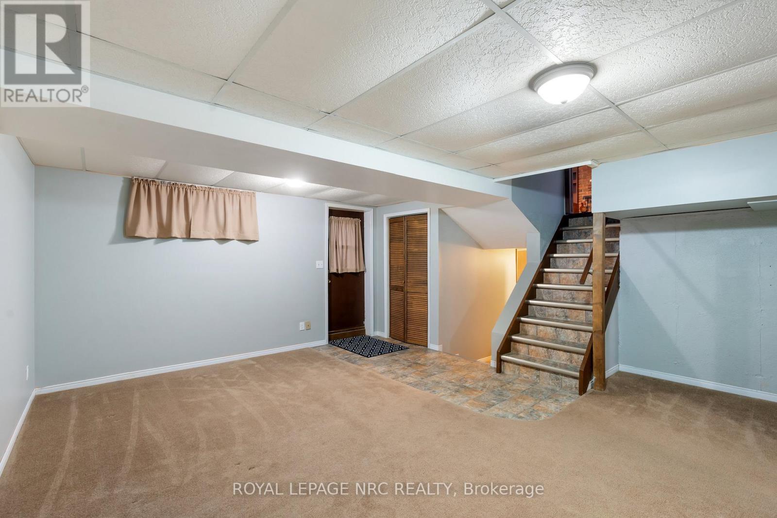 












64 ADEL DRIVE

,
St. Catharines (Carlton/Bunting),




Ontario
L2M7E6

