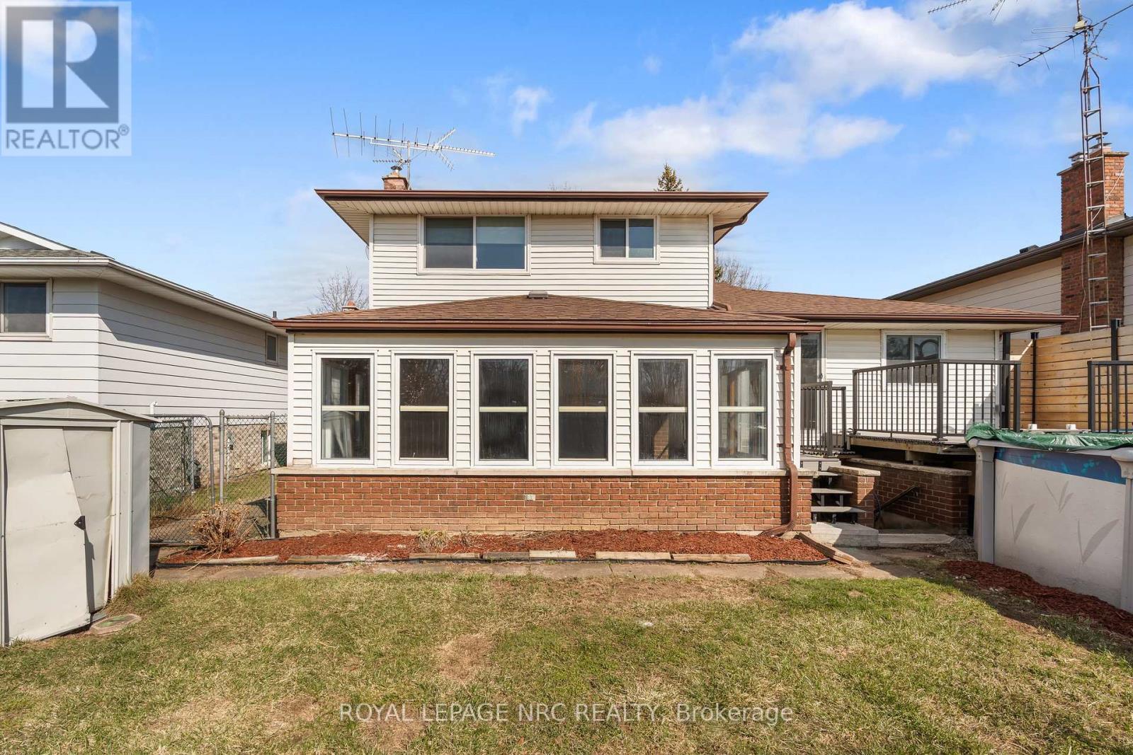 












64 ADEL DRIVE

,
St. Catharines (Carlton/Bunting),




Ontario
L2M7E6

