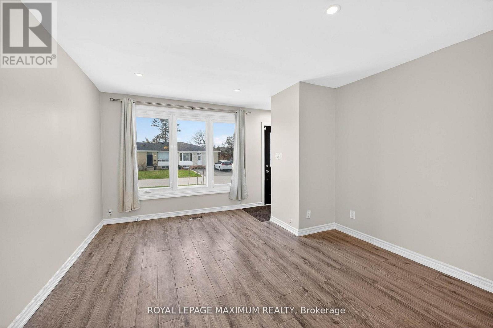 












UPPER - 362 ROSEDALE DRIVE

,
Whitby,




Ontario
L1N1Z4

