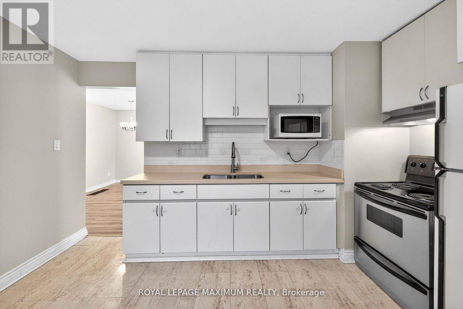 












UPPER - 362 ROSEDALE DRIVE

,
Whitby,




Ontario
L1N1Z4

