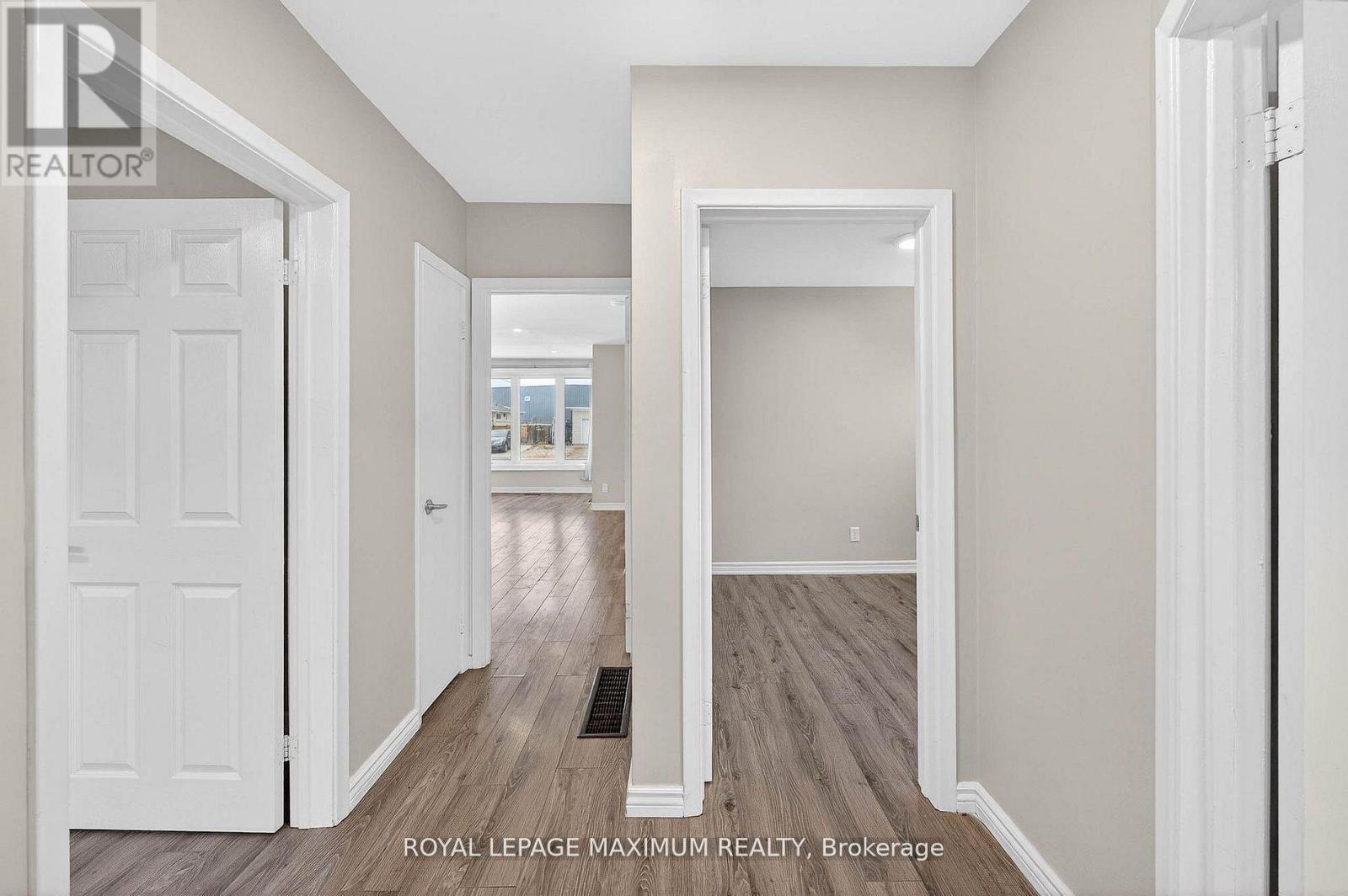 












UPPER - 362 ROSEDALE DRIVE

,
Whitby,




Ontario
L1N1Z4

