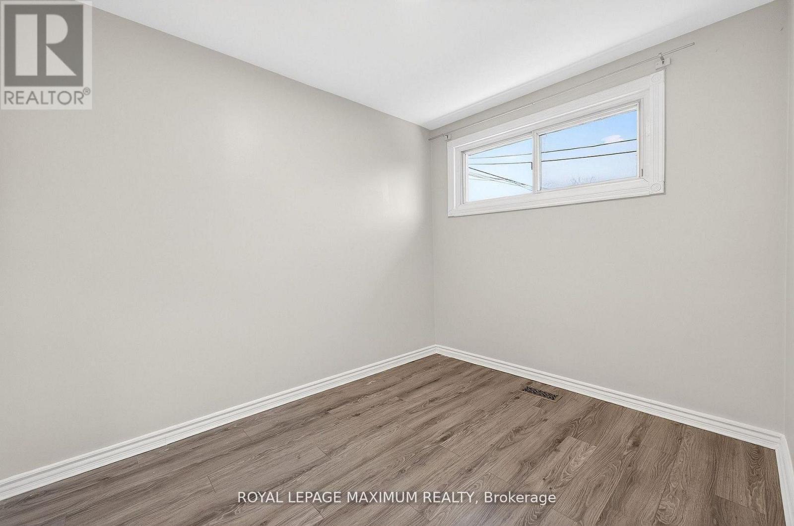 












UPPER - 362 ROSEDALE DRIVE

,
Whitby,




Ontario
L1N1Z4

