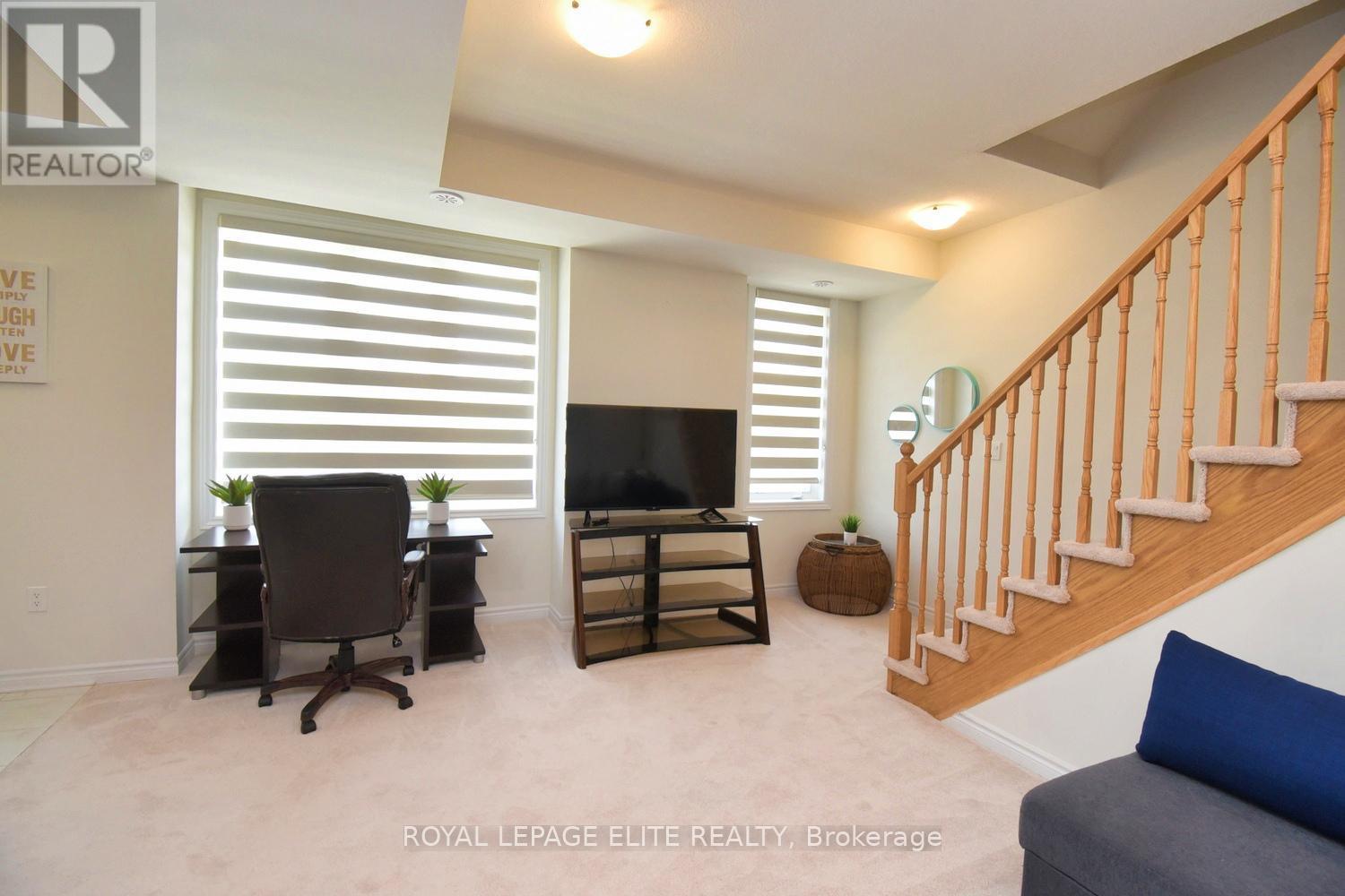 












69 - 383 DUNDAS STREET E

,
Hamilton,




Ontario
L8B1X6

