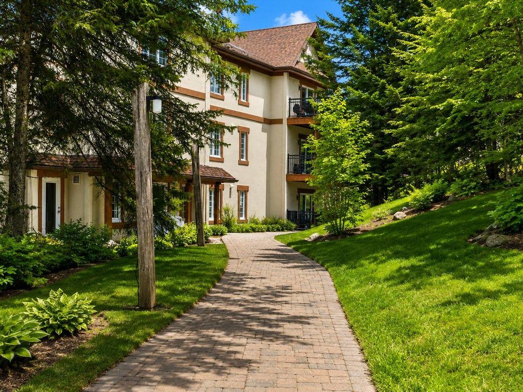 









145


Rue du Ruisseau-Clair

, 201,
Mont-Tremblant,




QC
J8E0A3

