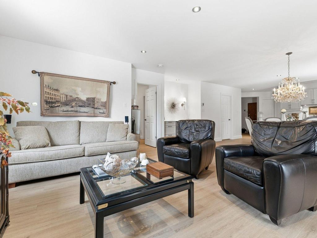 









145


Rue du Ruisseau-Clair

, 201,
Mont-Tremblant,




QC
J8E0A3

