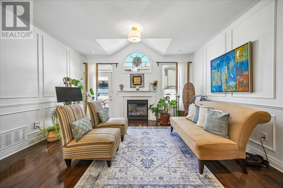 












693 SAVOLINE BOULEVARD

,
Milton,




Ontario
L9T0N2

