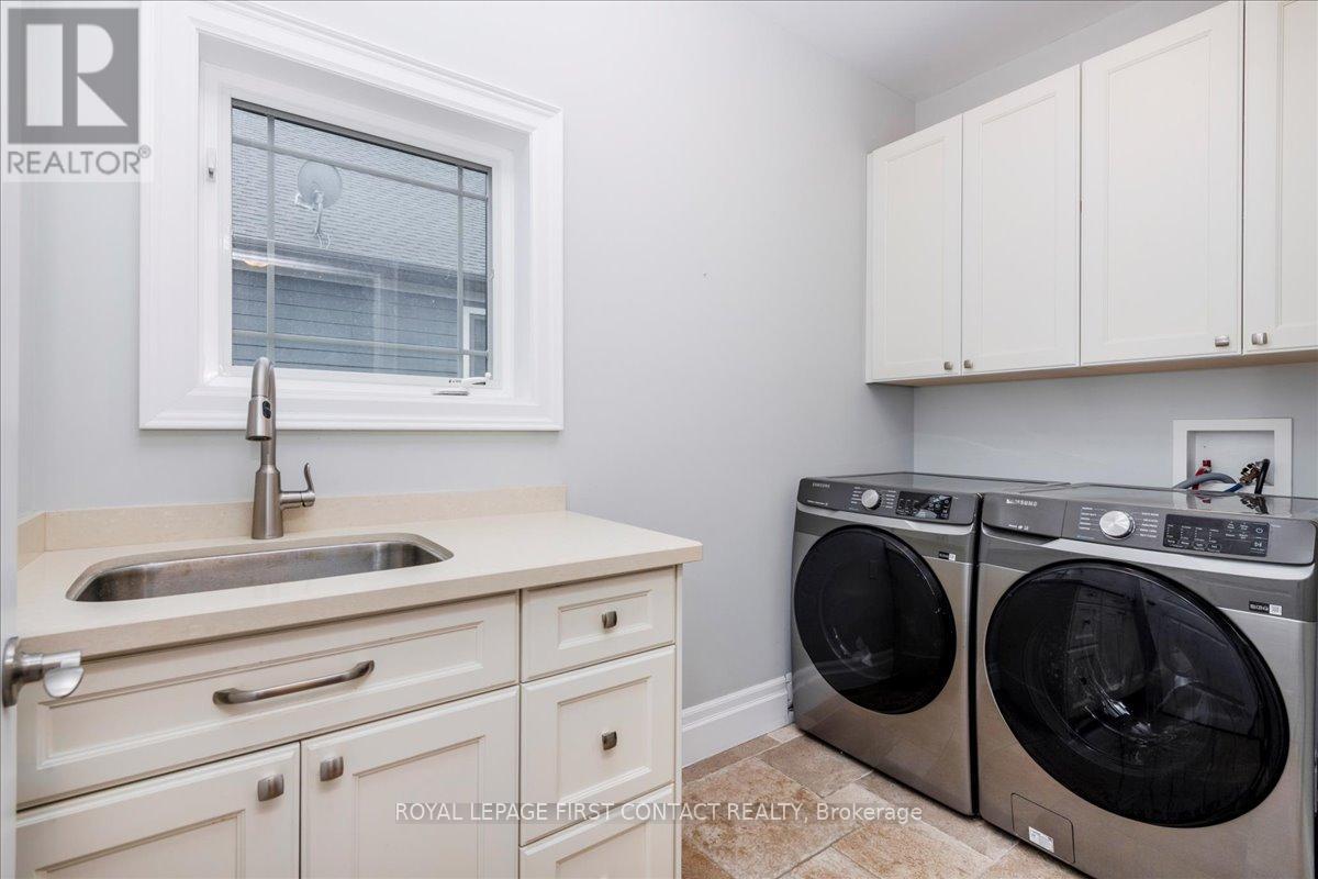 












3500 CRESCENT HARBOUR ROAD

,
Innisfil,




Ontario
L9S2Y8

