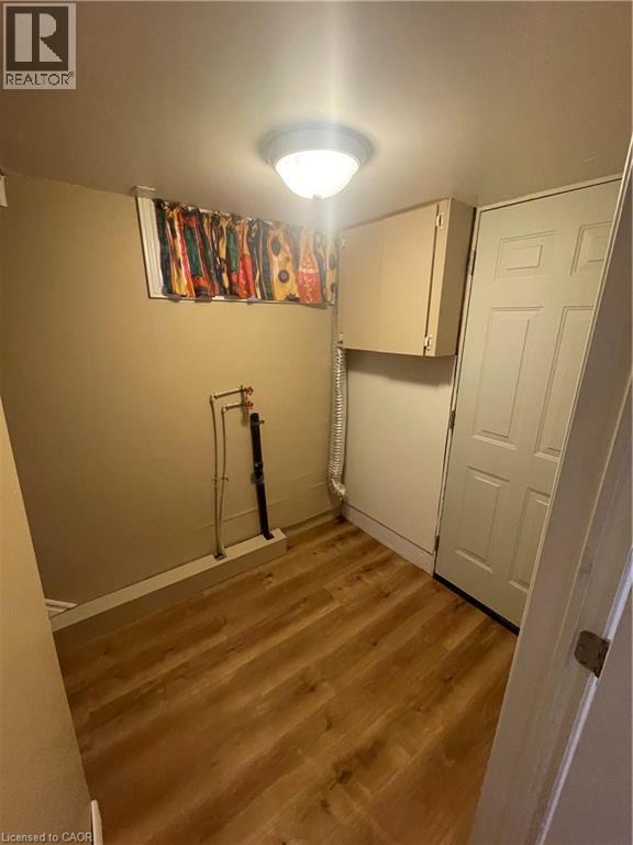 












124 AVALON Place

,
Kitchener,




Ontario
N2M4N7

