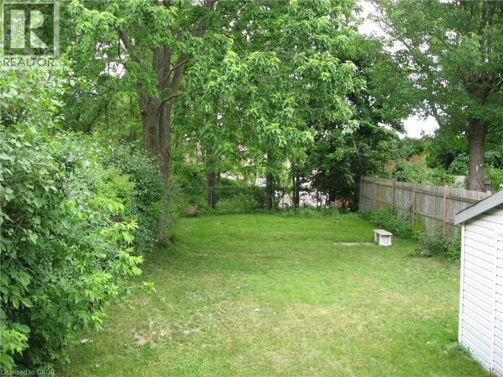 












124 AVALON Place

,
Kitchener,




Ontario
N2M4N7

