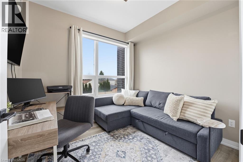 












120 SPRINGVALLEY Crescent Unit# 203

,
Hamilton,




Ontario
L9C0G2

