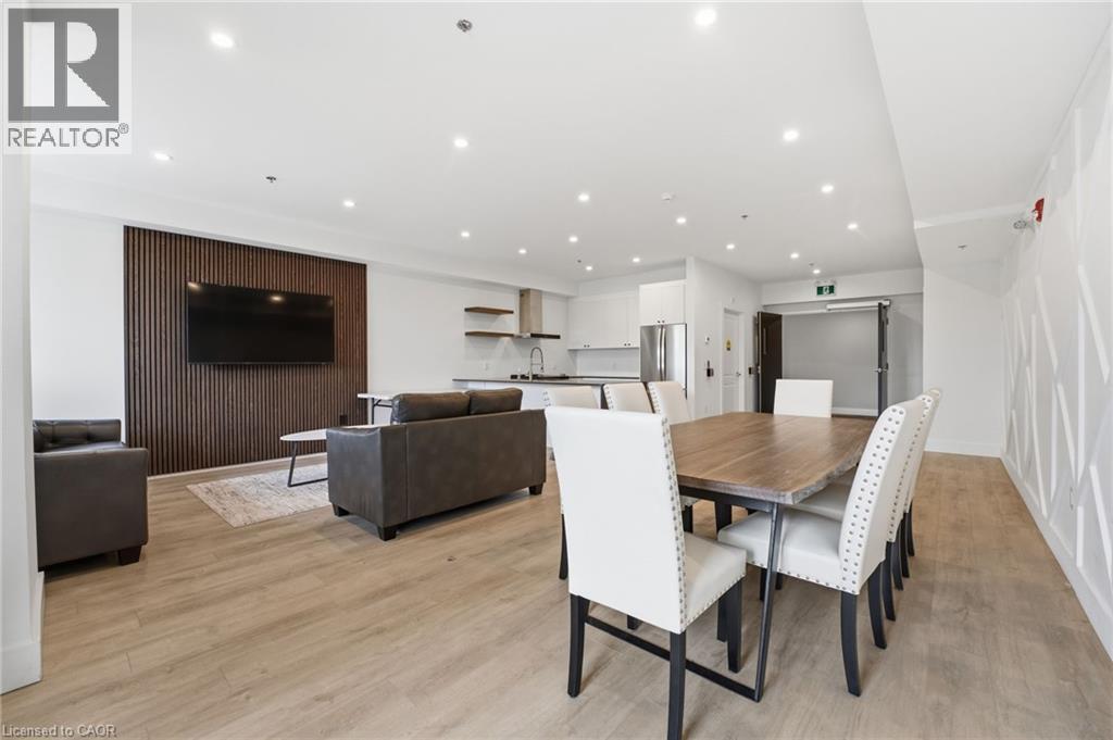 












120 SPRINGVALLEY Crescent Unit# 203

,
Hamilton,




Ontario
L9C0G2

