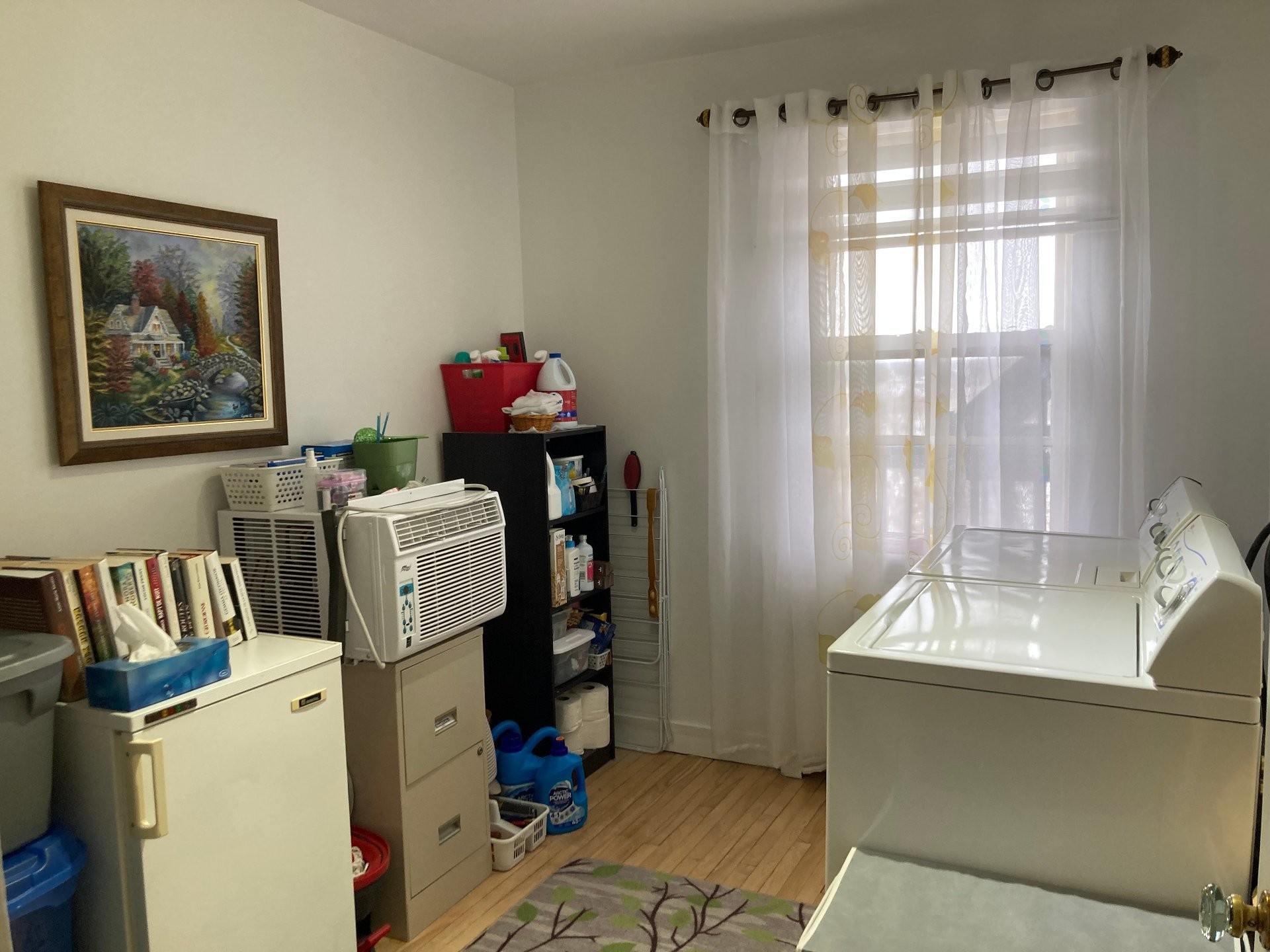 









653


Rue Montcalm

,
Shawinigan,




QC
G9N4M6

