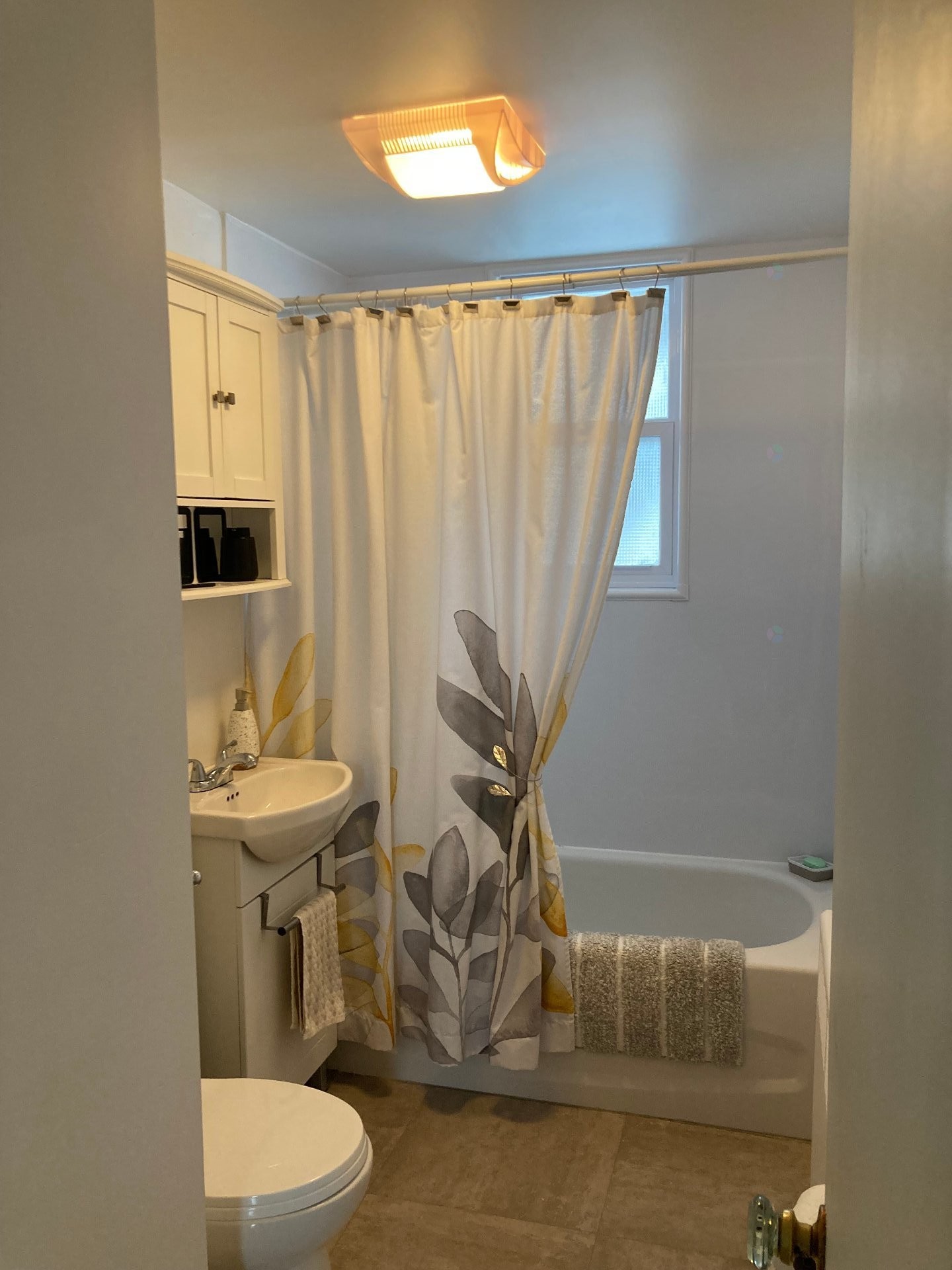 









653


Rue Montcalm

,
Shawinigan,




QC
G9N4M6

