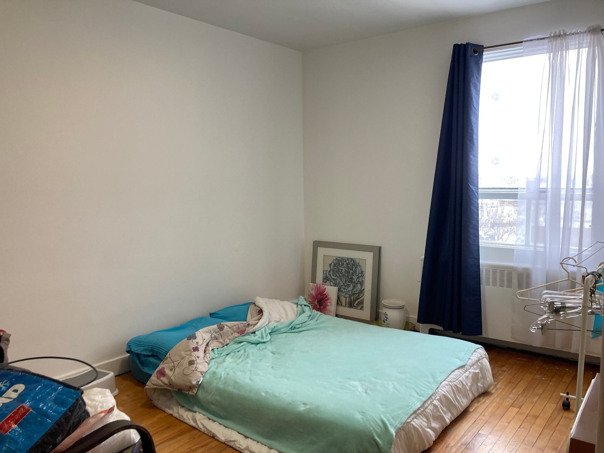 









653


Rue Montcalm

,
Shawinigan,




QC
G9N4M6

