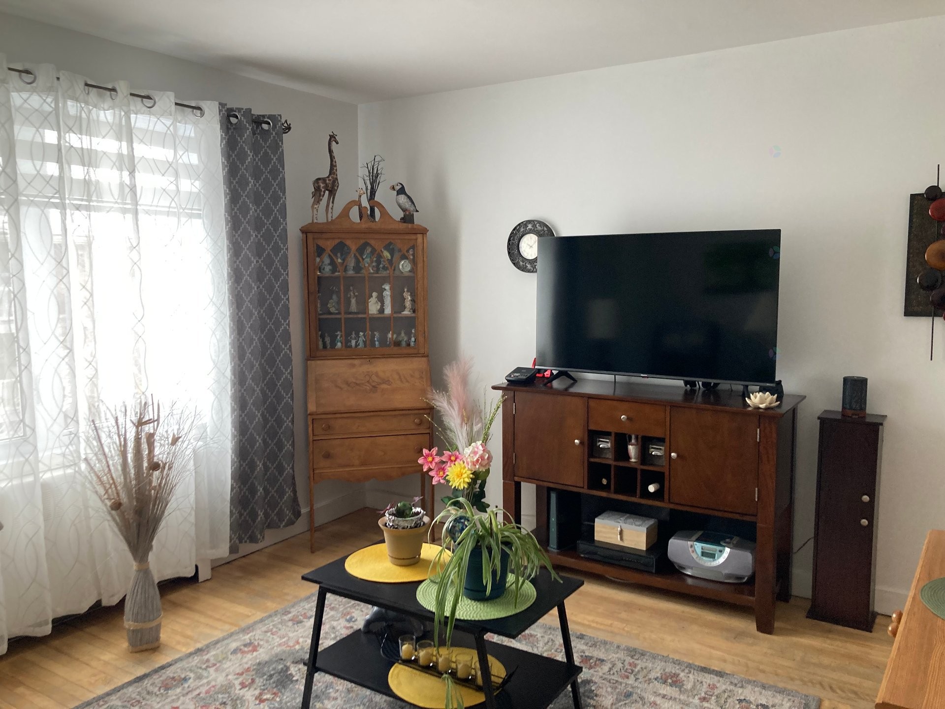 









653


Rue Montcalm

,
Shawinigan,




QC
G9N4M6

