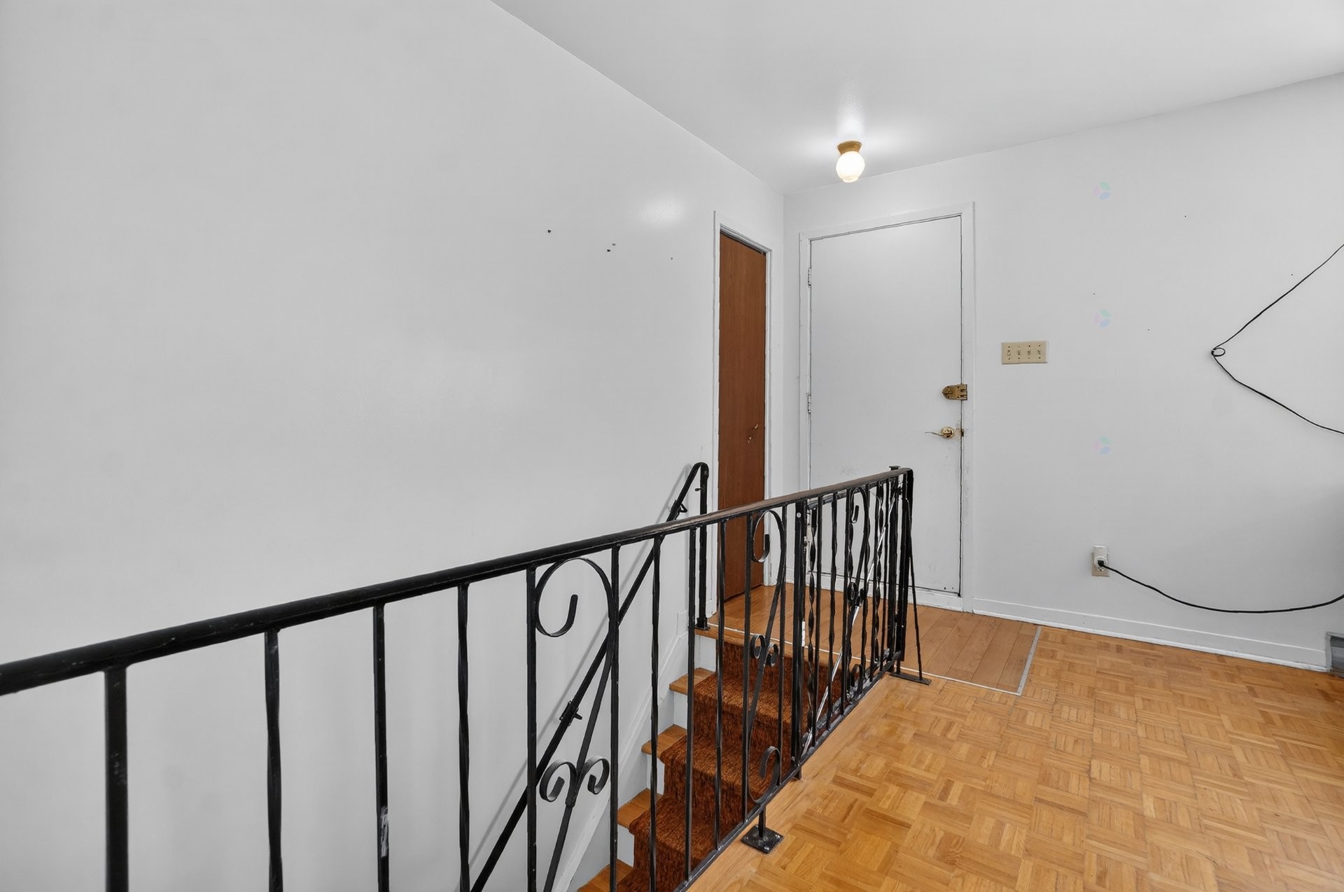 









2745


Rue Cornwall

,
Longueuil (Saint-Hubert),




QC
J3Y5G3

