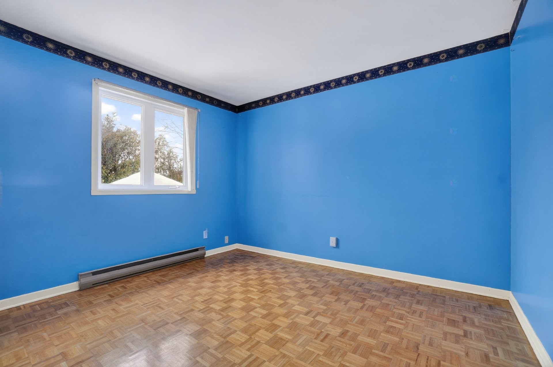 









2745


Rue Cornwall

,
Longueuil (Saint-Hubert),




QC
J3Y5G3

