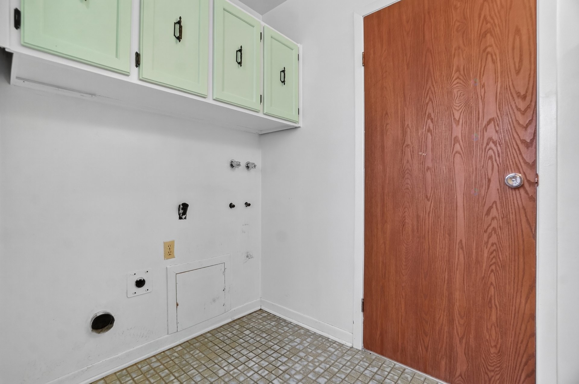 









2745


Rue Cornwall

,
Longueuil (Saint-Hubert),




QC
J3Y5G3

