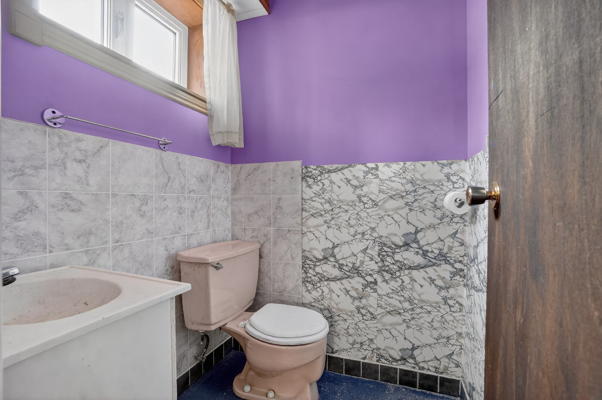 









2745


Rue Cornwall

,
Longueuil (Saint-Hubert),




QC
J3Y5G3

