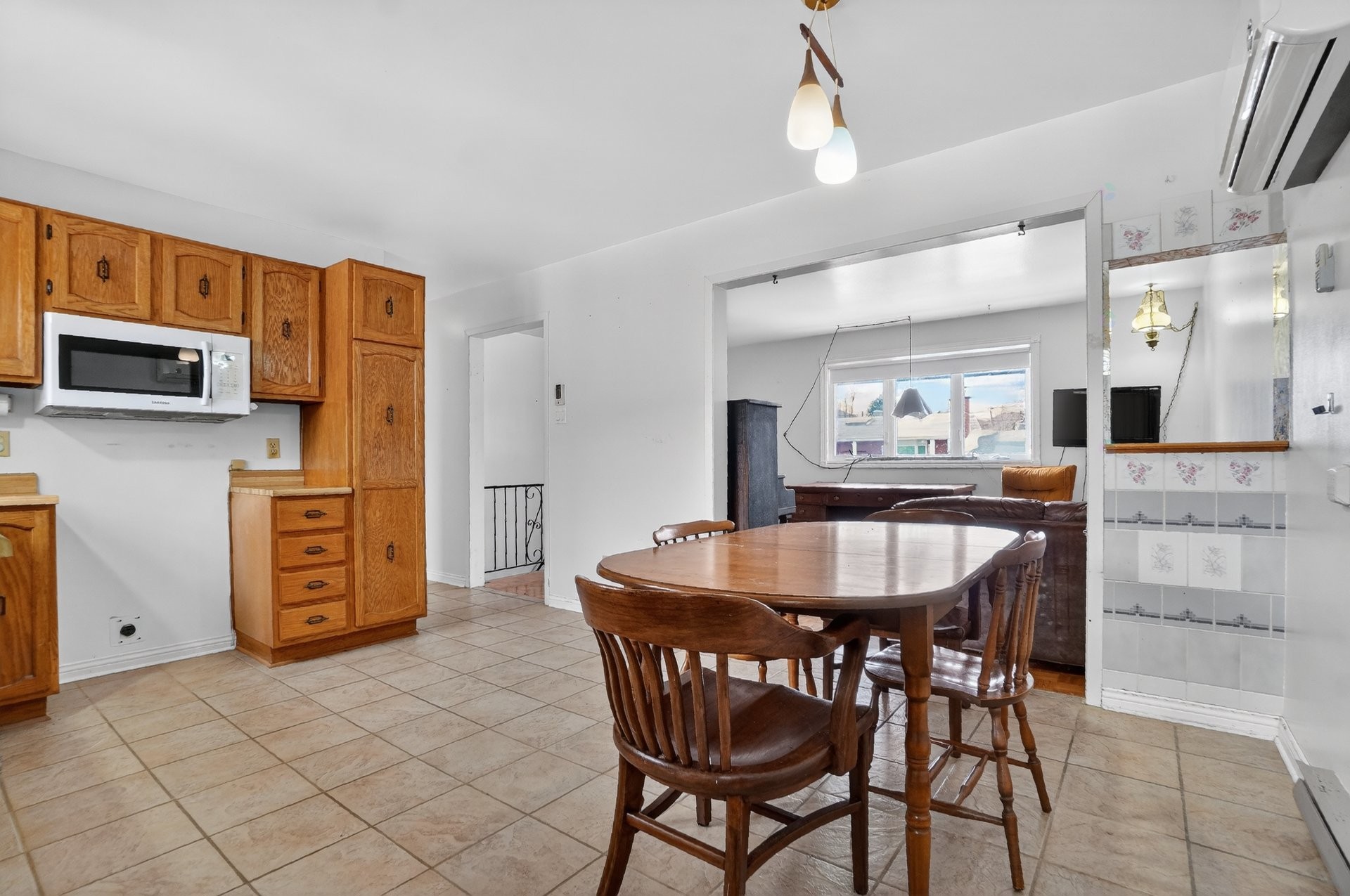 









2745


Rue Cornwall

,
Longueuil (Saint-Hubert),




QC
J3Y5G3

