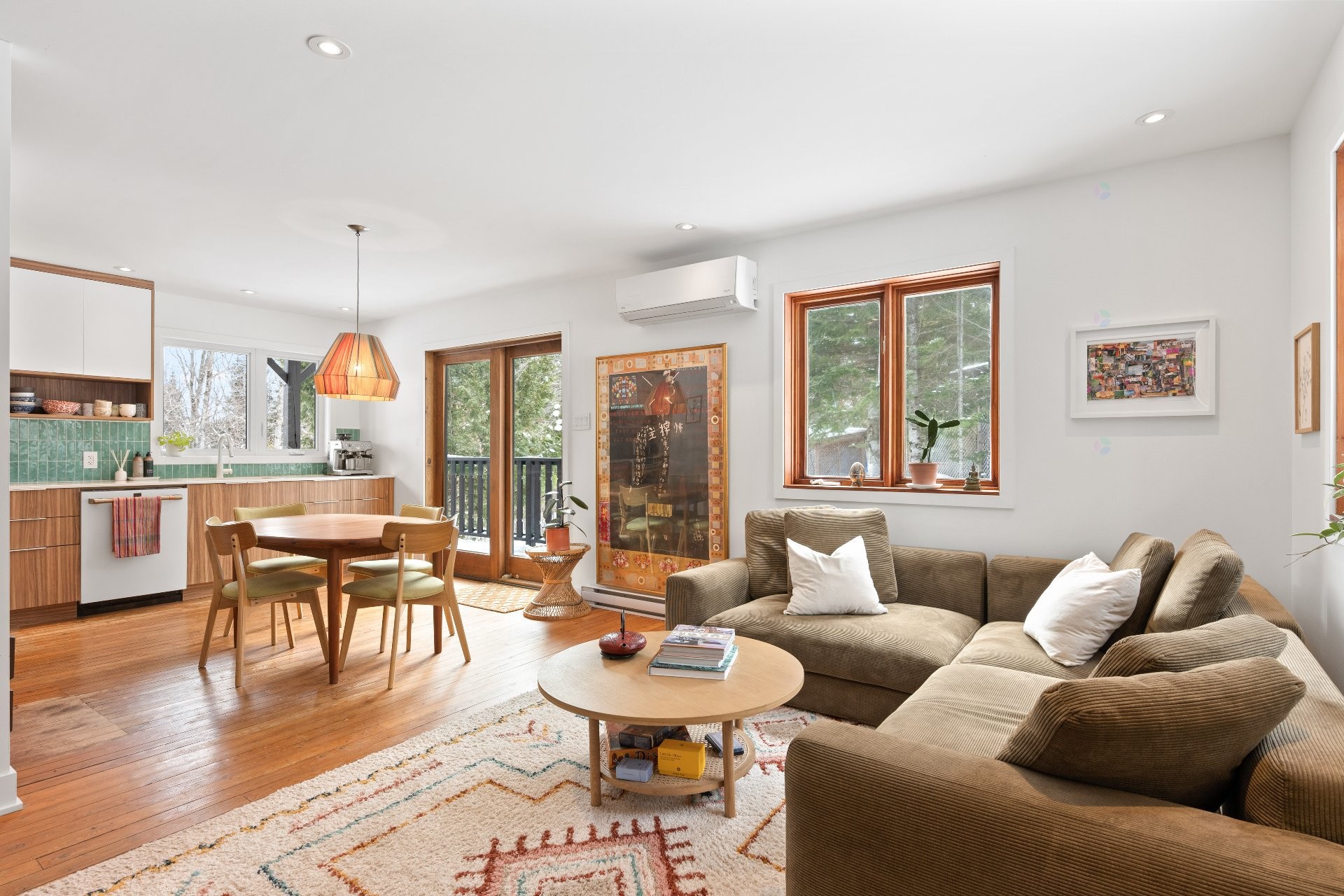 









225


Ch. Laurent

,
Saint-Adolphe-d'Howard,




QC
J0T2B0

