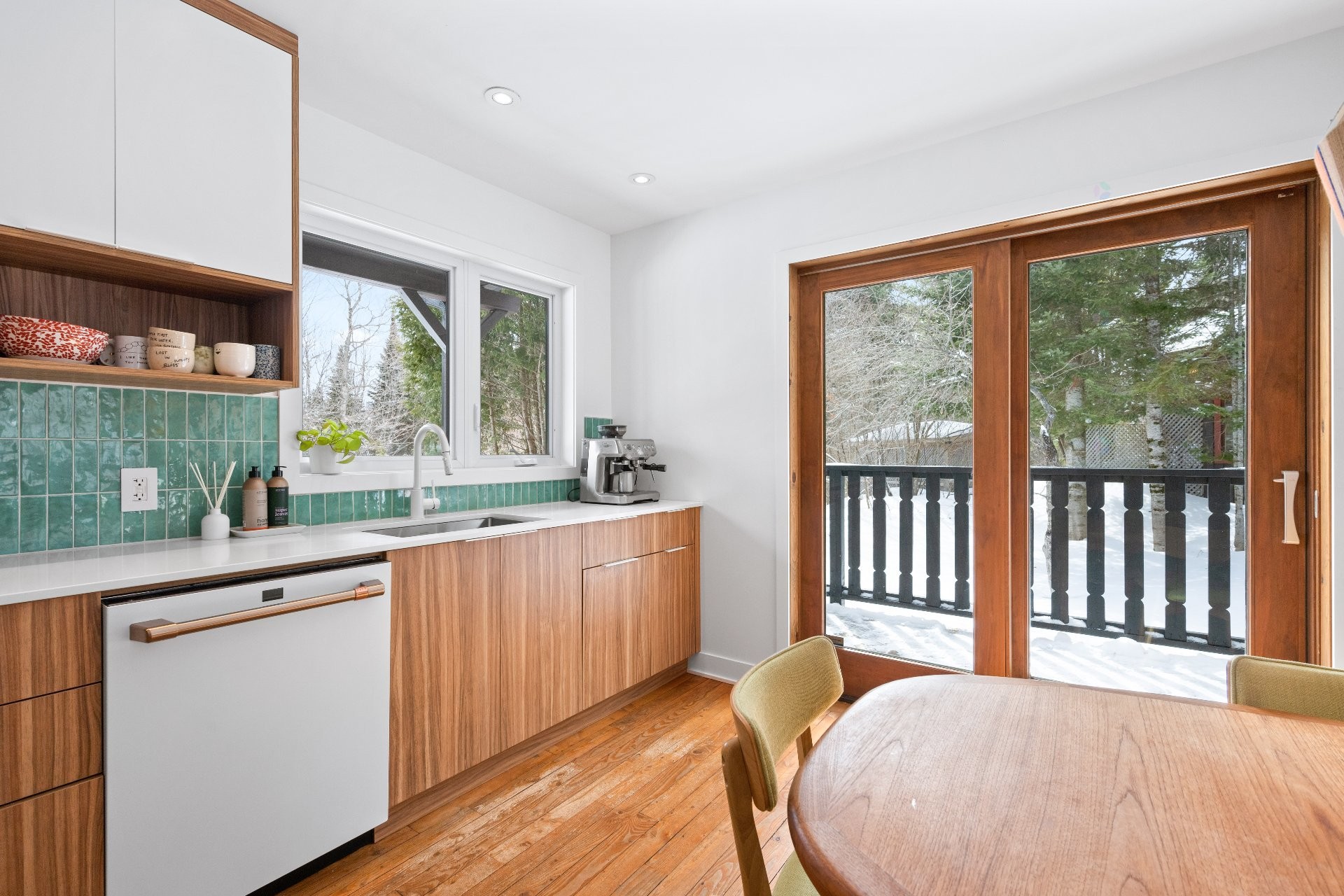 









225


Ch. Laurent

,
Saint-Adolphe-d'Howard,




QC
J0T2B0

