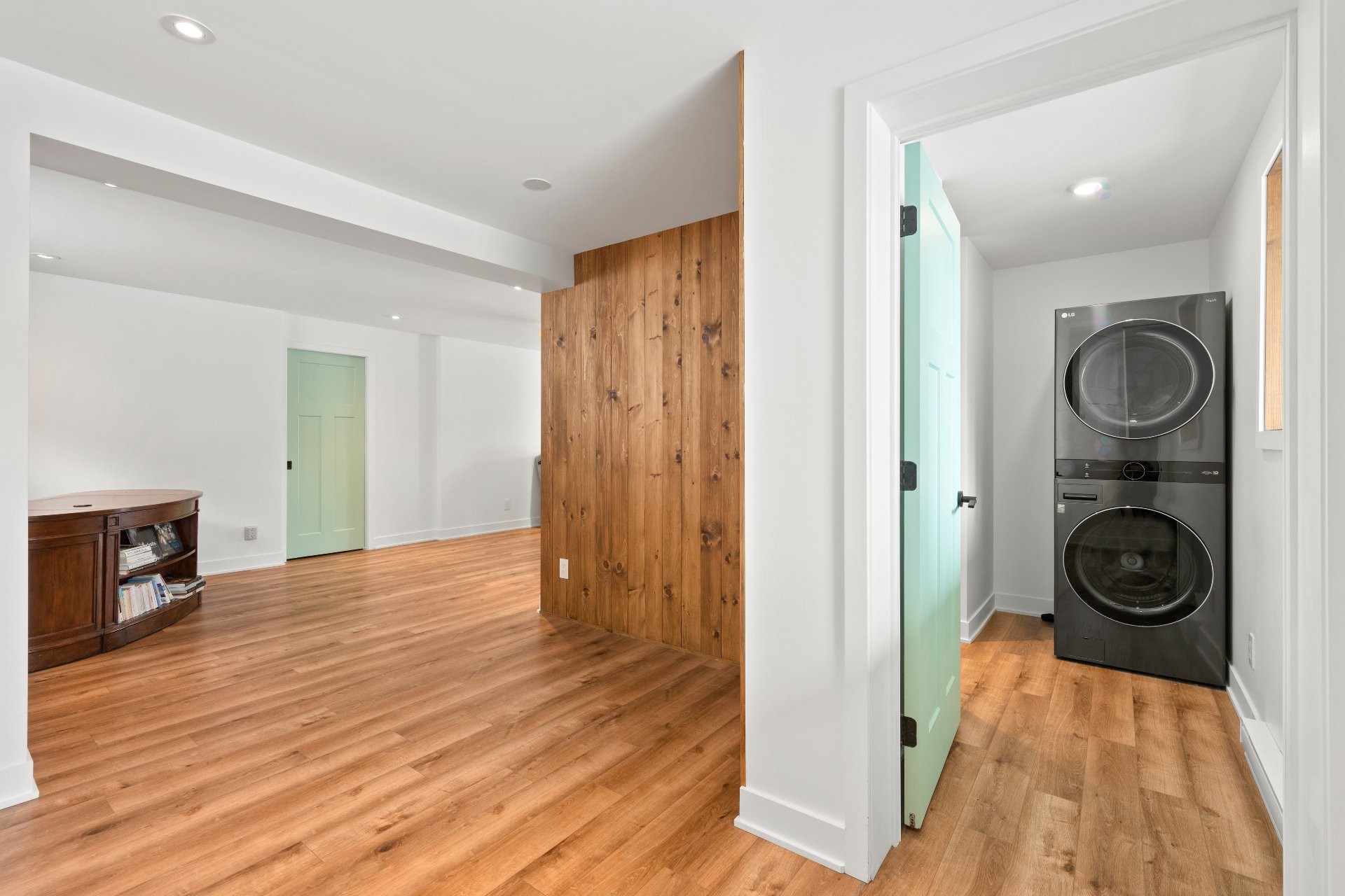 









225


Ch. Laurent

,
Saint-Adolphe-d'Howard,




QC
J0T2B0

