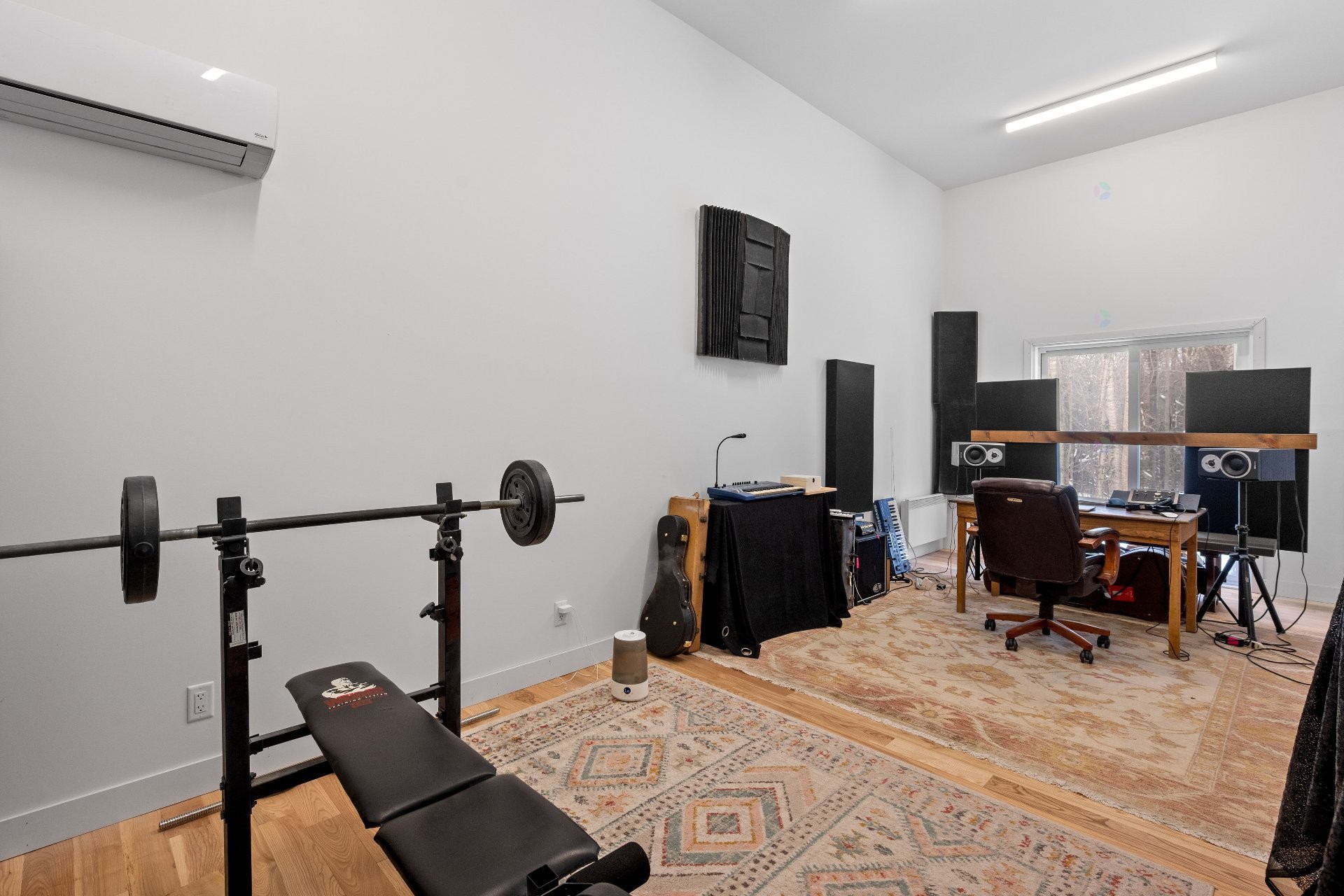 









225


Ch. Laurent

,
Saint-Adolphe-d'Howard,




QC
J0T2B0

