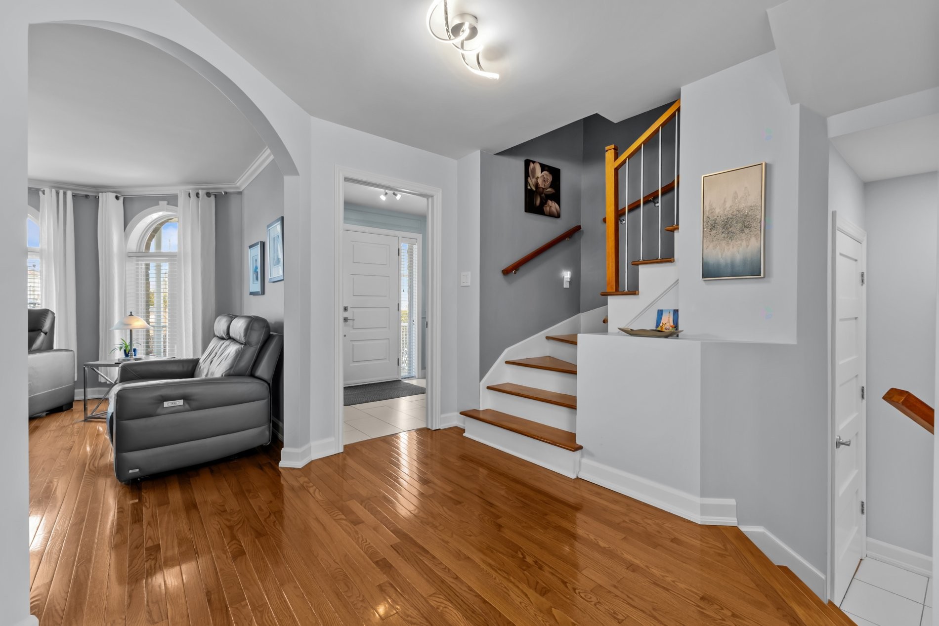 









1248


Rue des Azalées

,
Laval (Sainte-Dorothée),




QC
H7Y2G8

