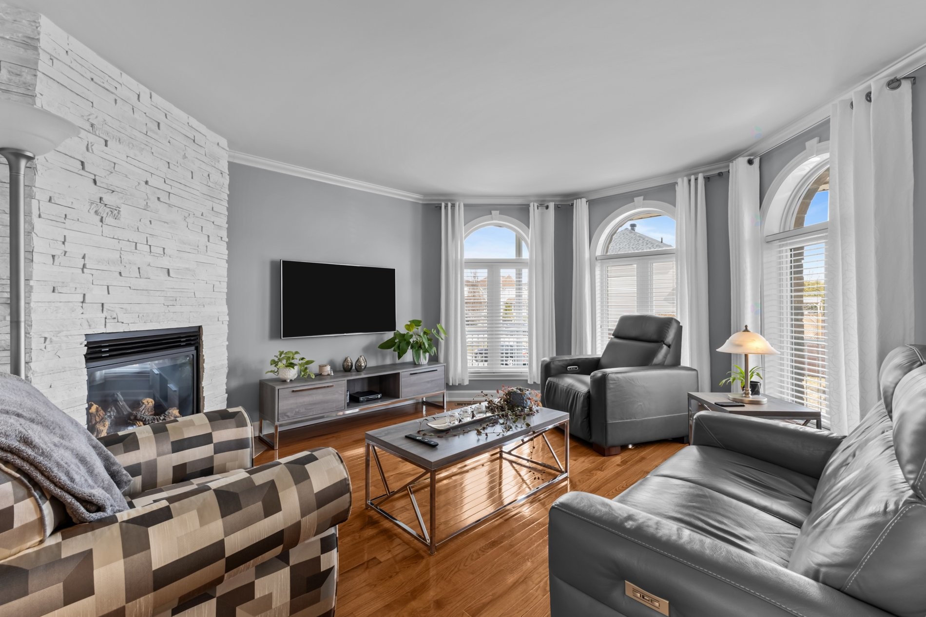 









1248


Rue des Azalées

,
Laval (Sainte-Dorothée),




QC
H7Y2G8

