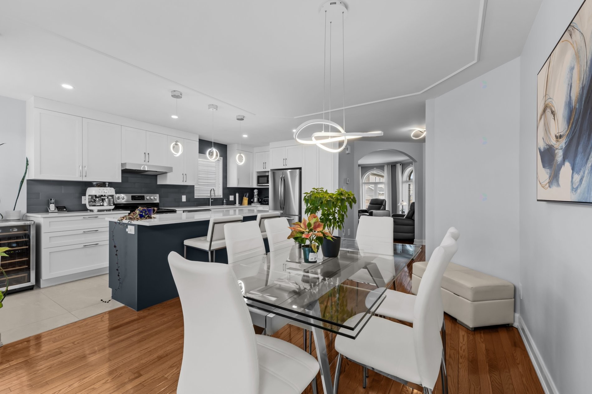 









1248


Rue des Azalées

,
Laval (Sainte-Dorothée),




QC
H7Y2G8

