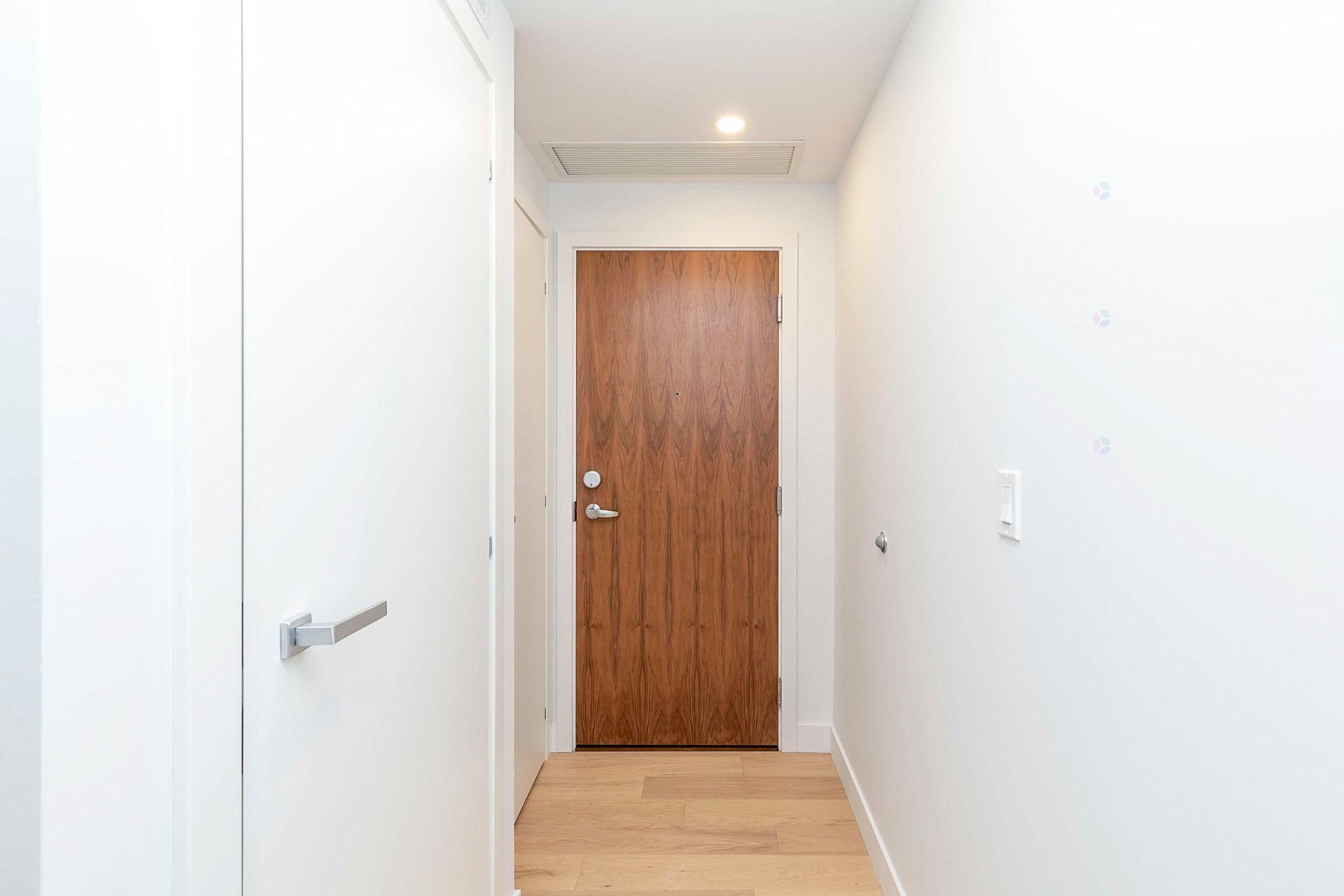 









1500


Boul. René-Lévesque O.

, 2401,
Montréal (Ville-Marie),




QC
H3G0H6

