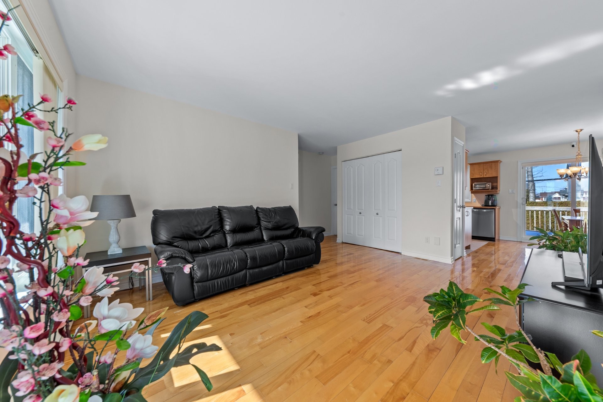 









457


Rue du Mimosa

,
Saint-Amable,




QC
J0L1N0

