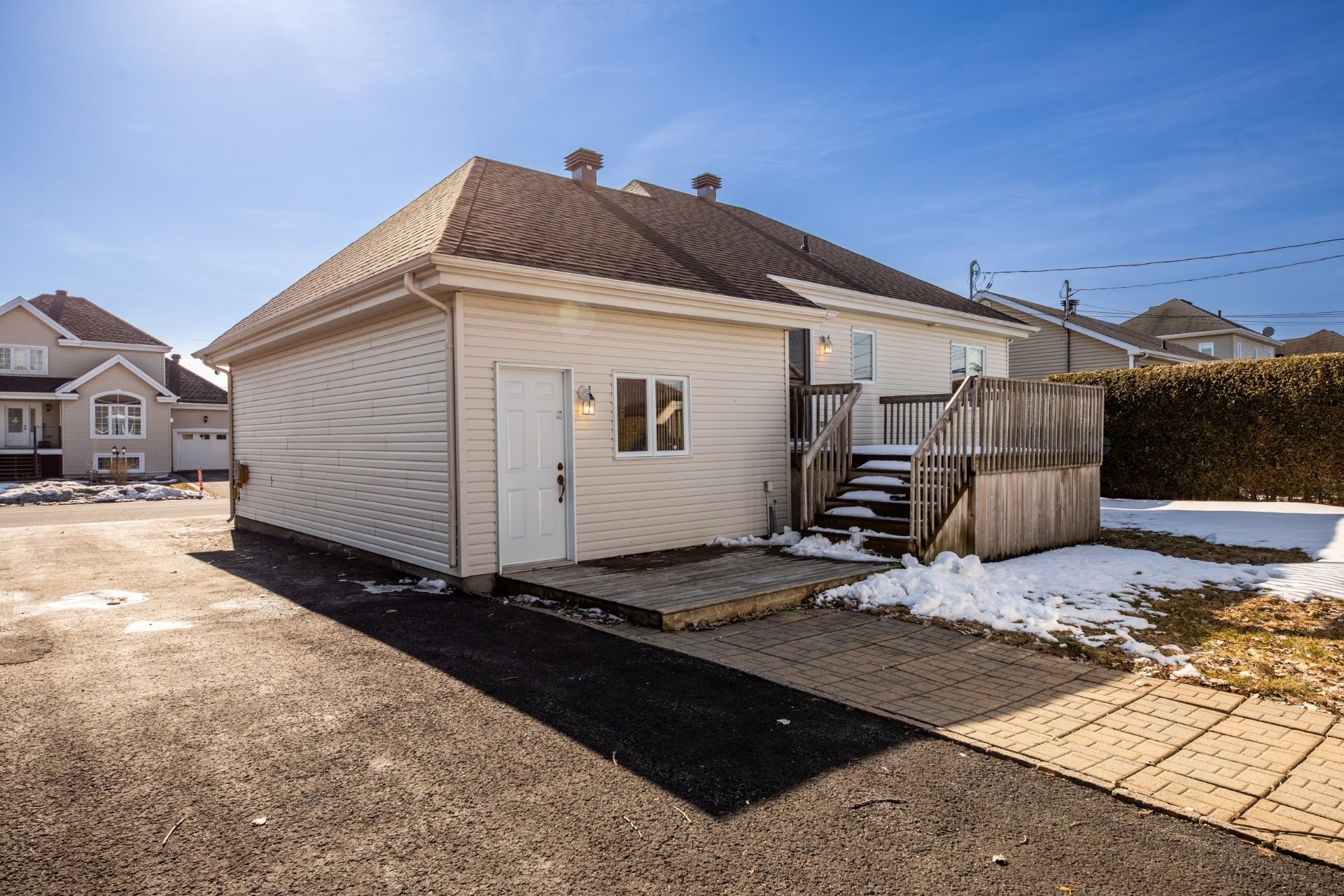









457


Rue du Mimosa

,
Saint-Amable,




QC
J0L1N0


