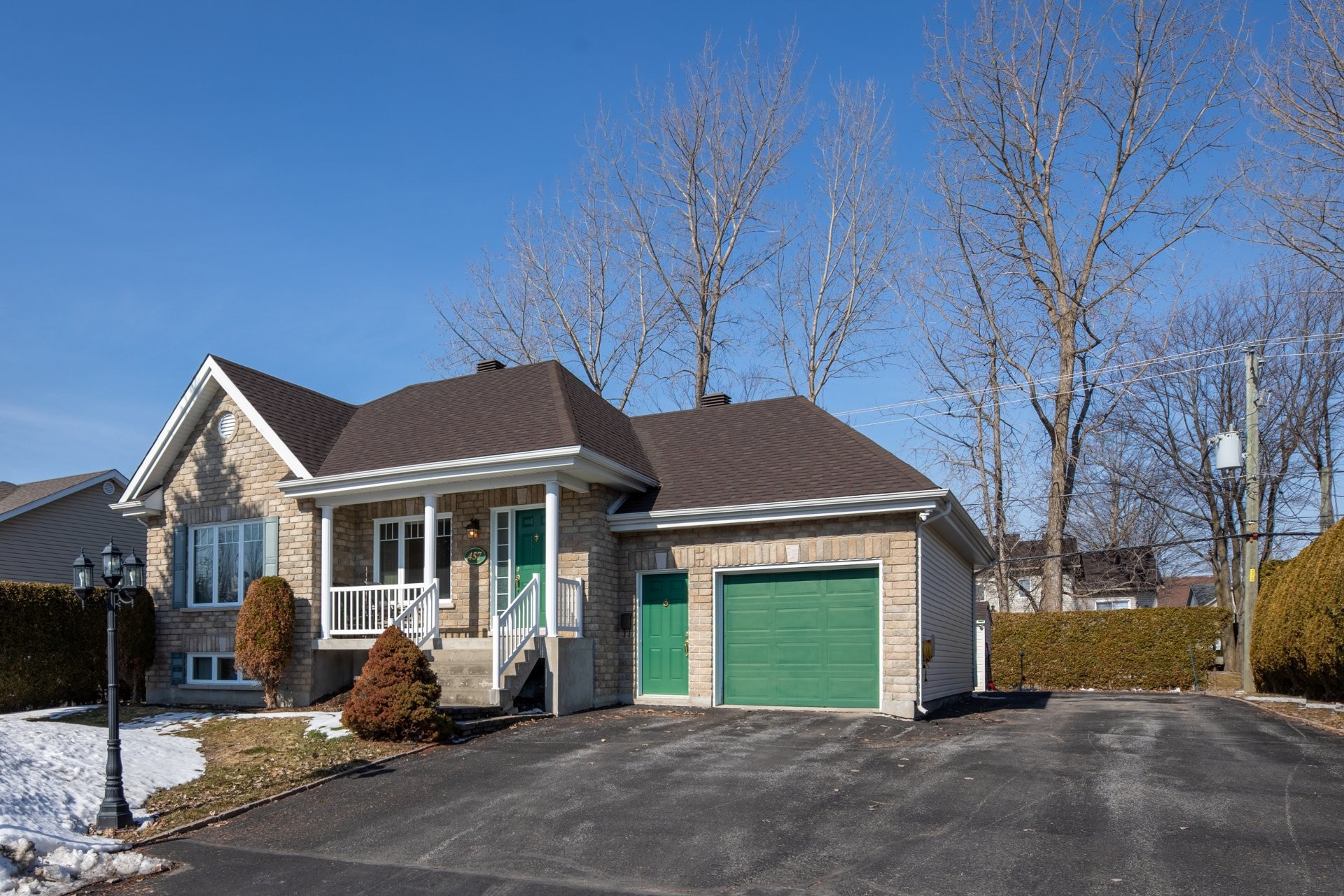 









457


Rue du Mimosa

,
Saint-Amable,




QC
J0L1N0

