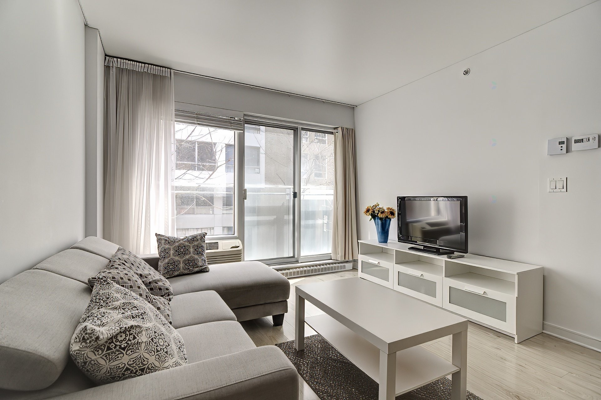 









1248


Av. de l'Hôtel-de-Ville

, 208,
Montréal (Ville-Marie),




QC
H2X0B2

