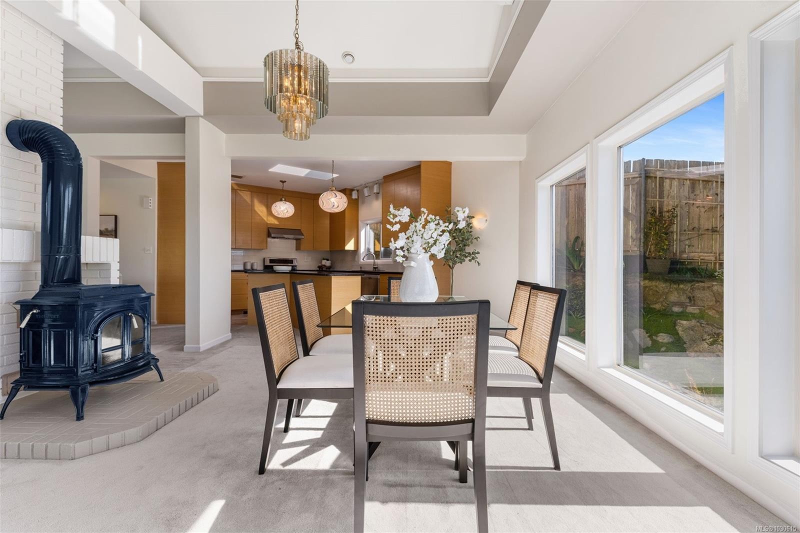 









312


Clifton

Terr,
Esquimalt,




BC
V9A 5X9

