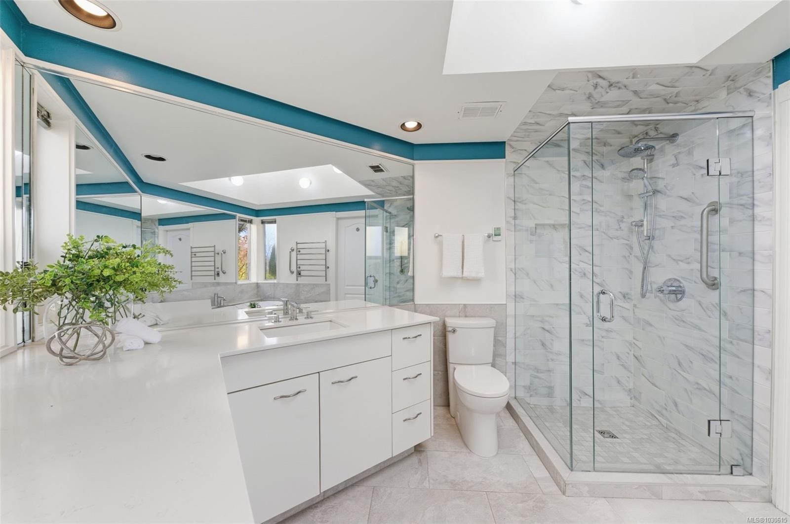 









312


Clifton

Terr,
Esquimalt,




BC
V9A 5X9

