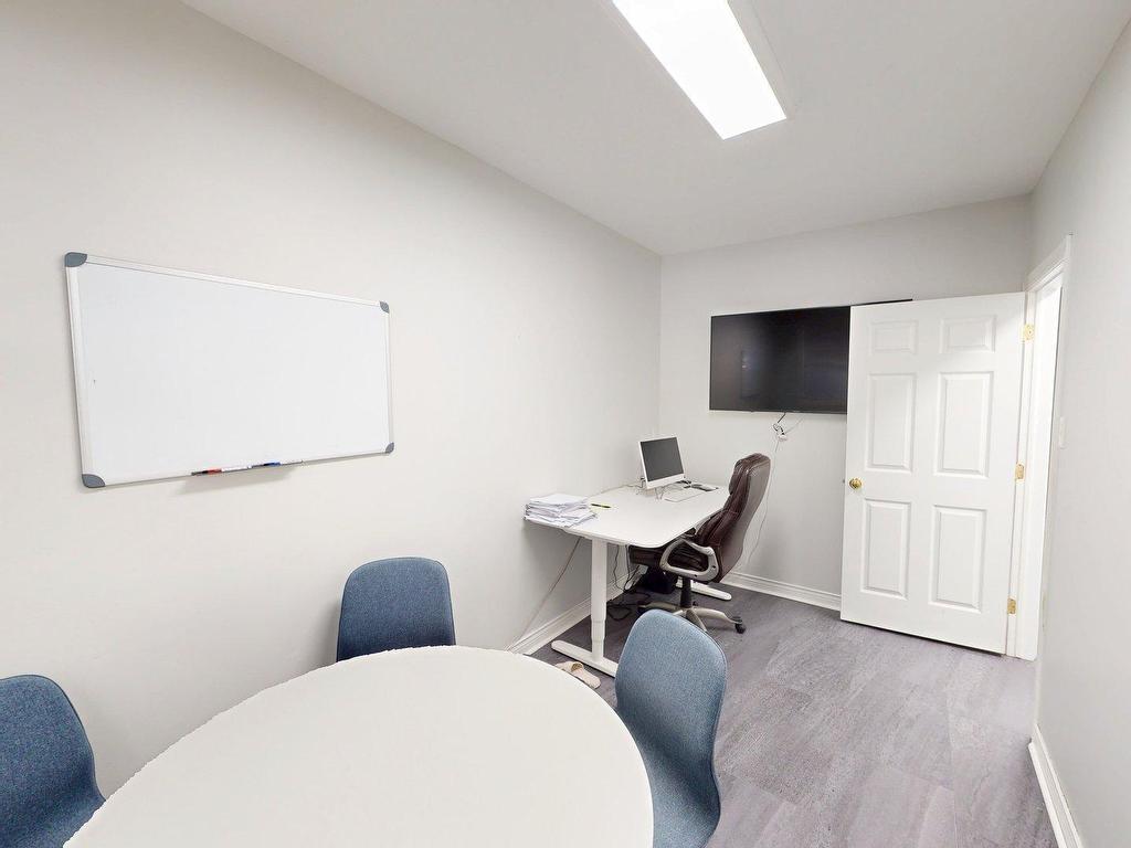 












165 Portland Street

,
Dartmouth,




NS
B2Y 1J2

