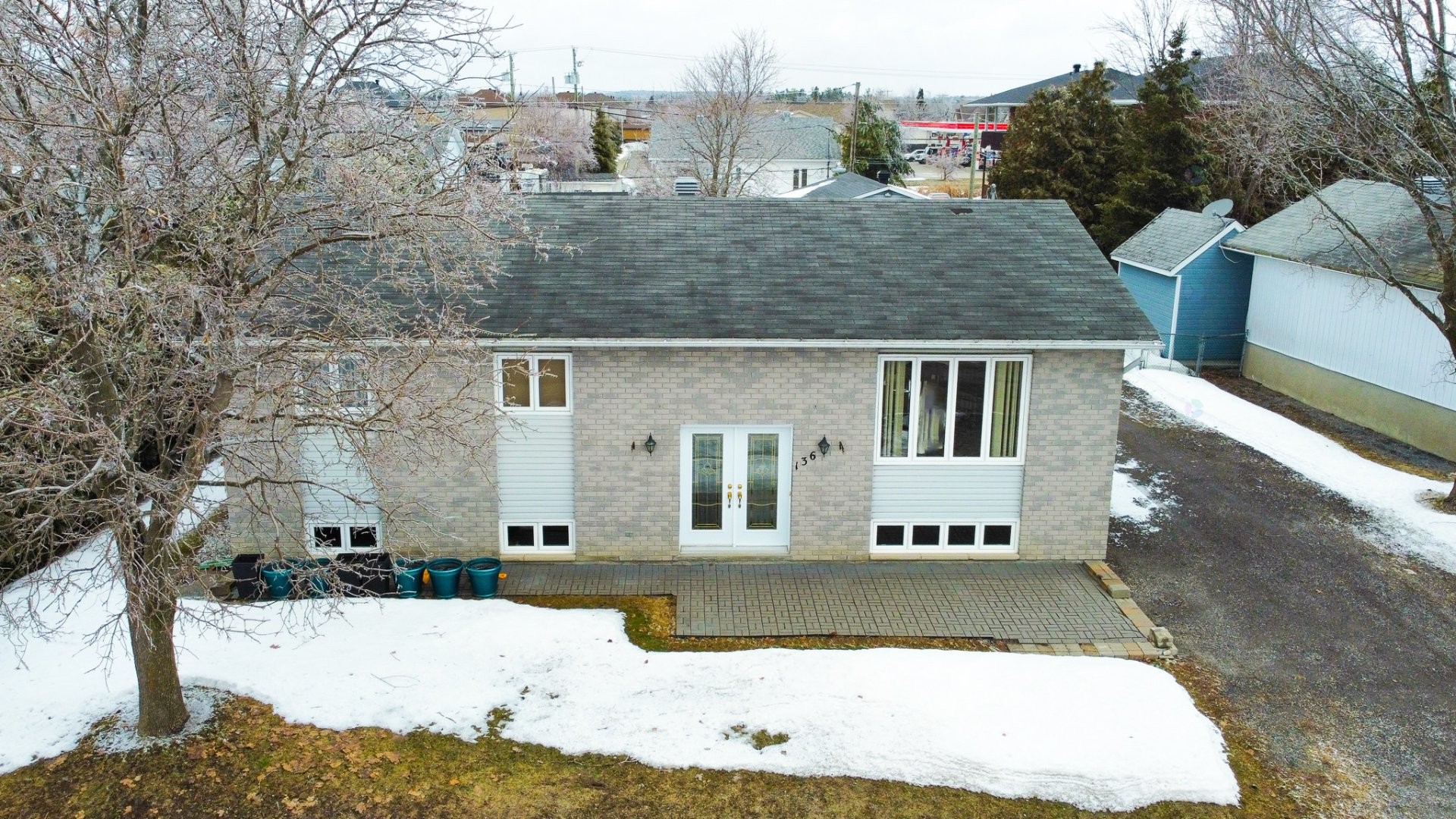 









136


Rue Thérèse

,
Gatineau (Gatineau),




QC
J8R3G8

