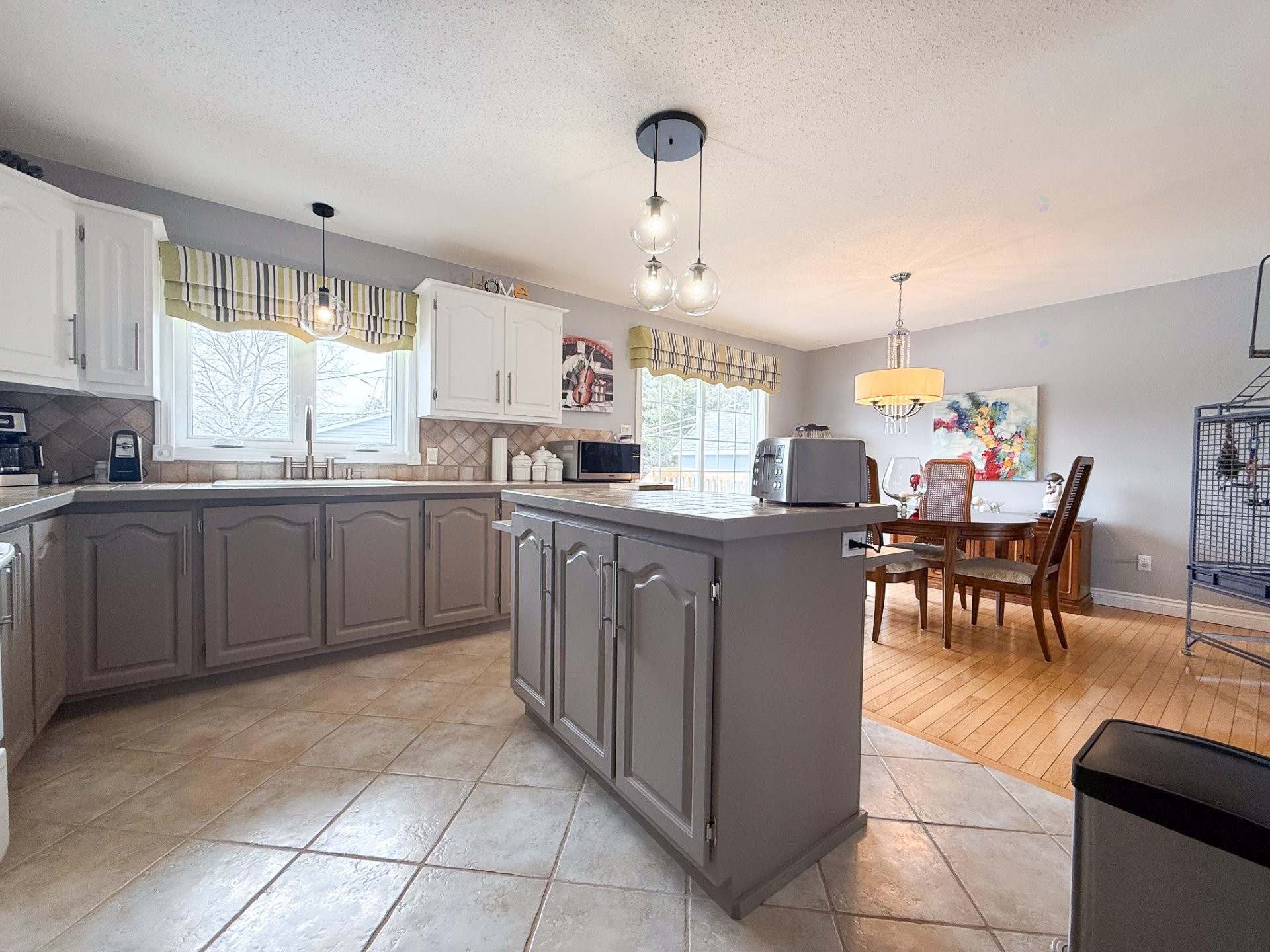 









136


Rue Thérèse

,
Gatineau (Gatineau),




QC
J8R3G8

