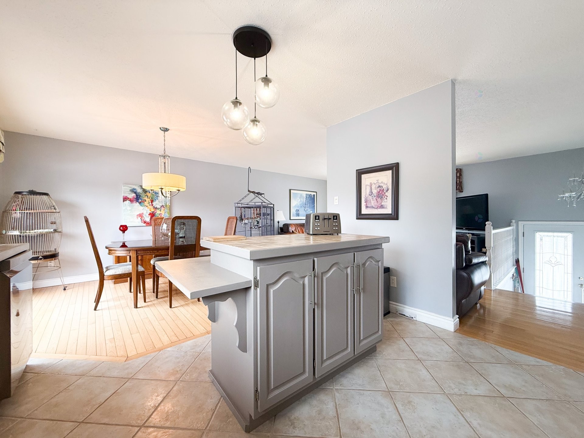 









136


Rue Thérèse

,
Gatineau (Gatineau),




QC
J8R3G8

