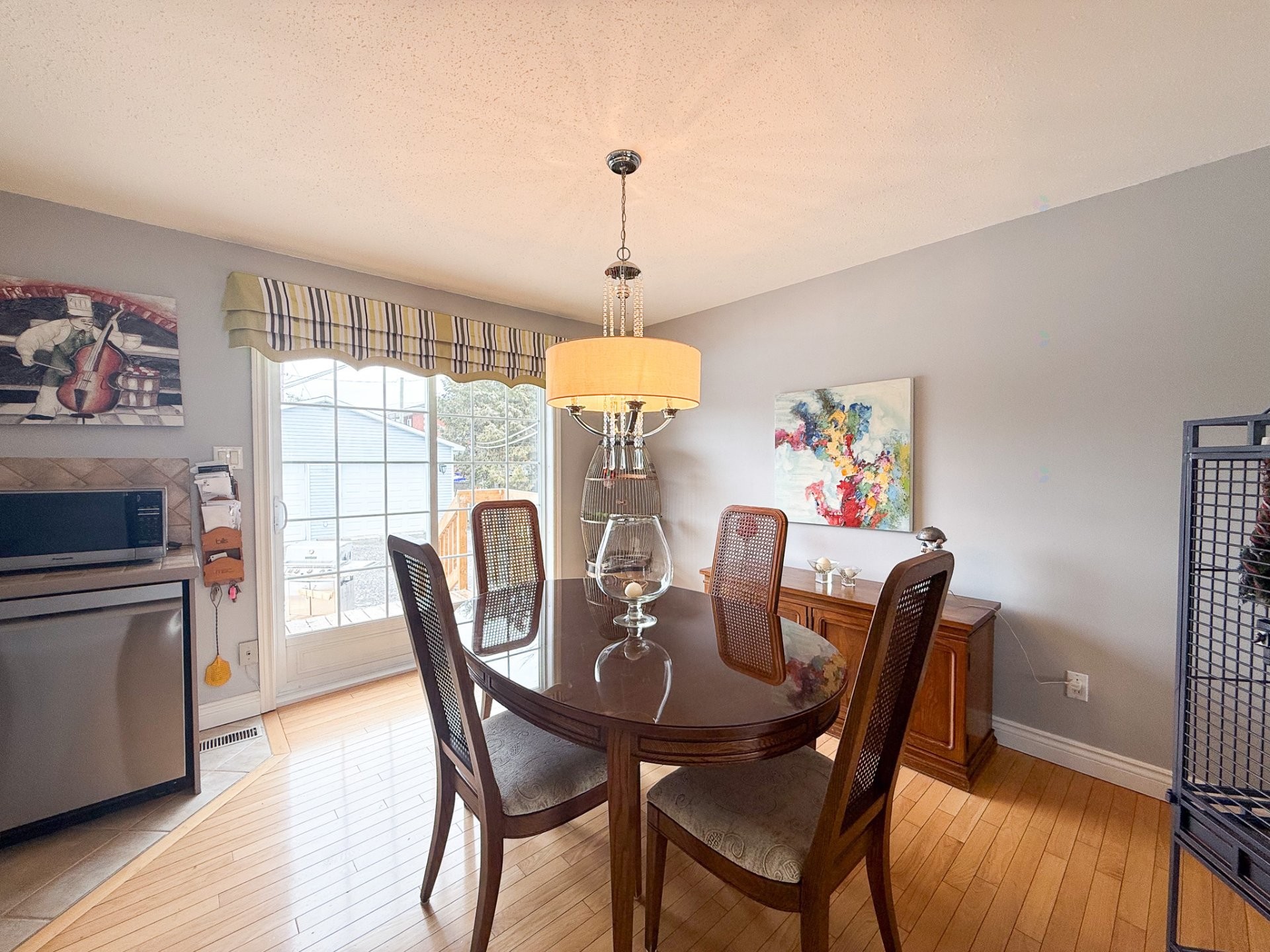 









136


Rue Thérèse

,
Gatineau (Gatineau),




QC
J8R3G8

