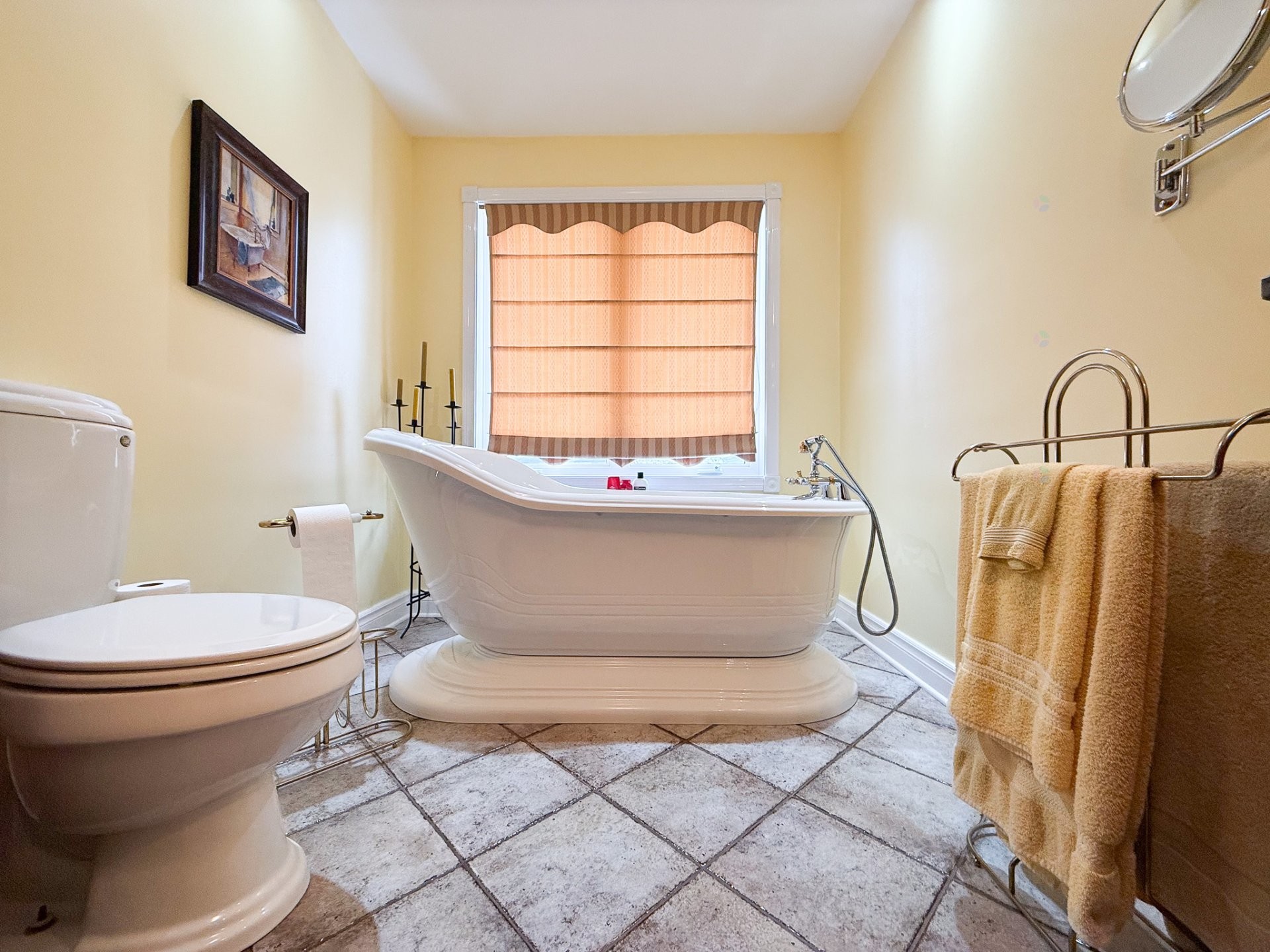 









136


Rue Thérèse

,
Gatineau (Gatineau),




QC
J8R3G8

