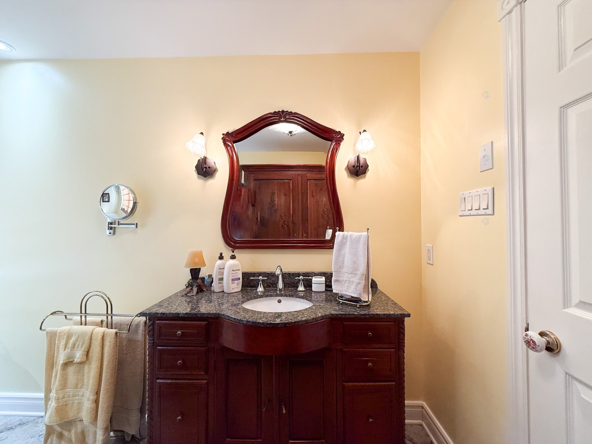 









136


Rue Thérèse

,
Gatineau (Gatineau),




QC
J8R3G8

