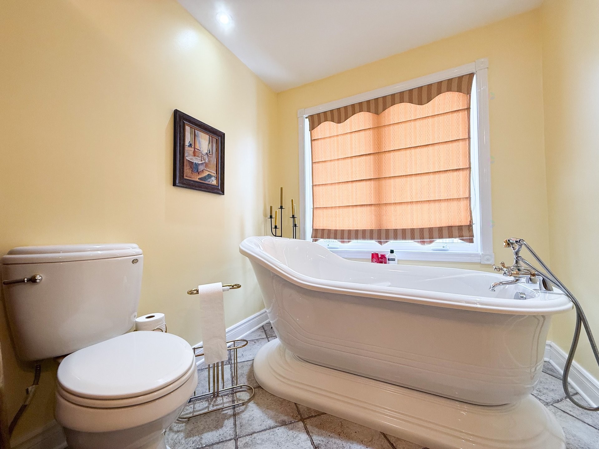 









136


Rue Thérèse

,
Gatineau (Gatineau),




QC
J8R3G8

