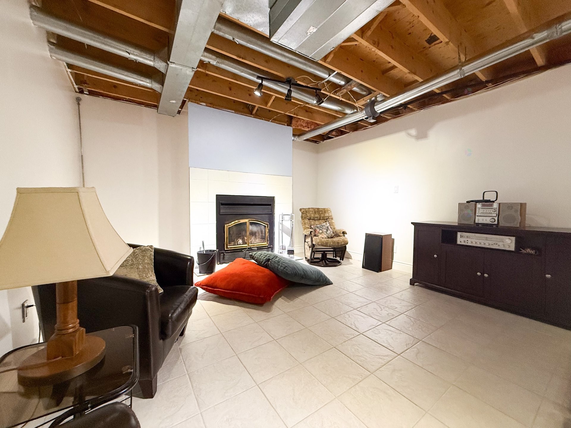 









136


Rue Thérèse

,
Gatineau (Gatineau),




QC
J8R3G8

