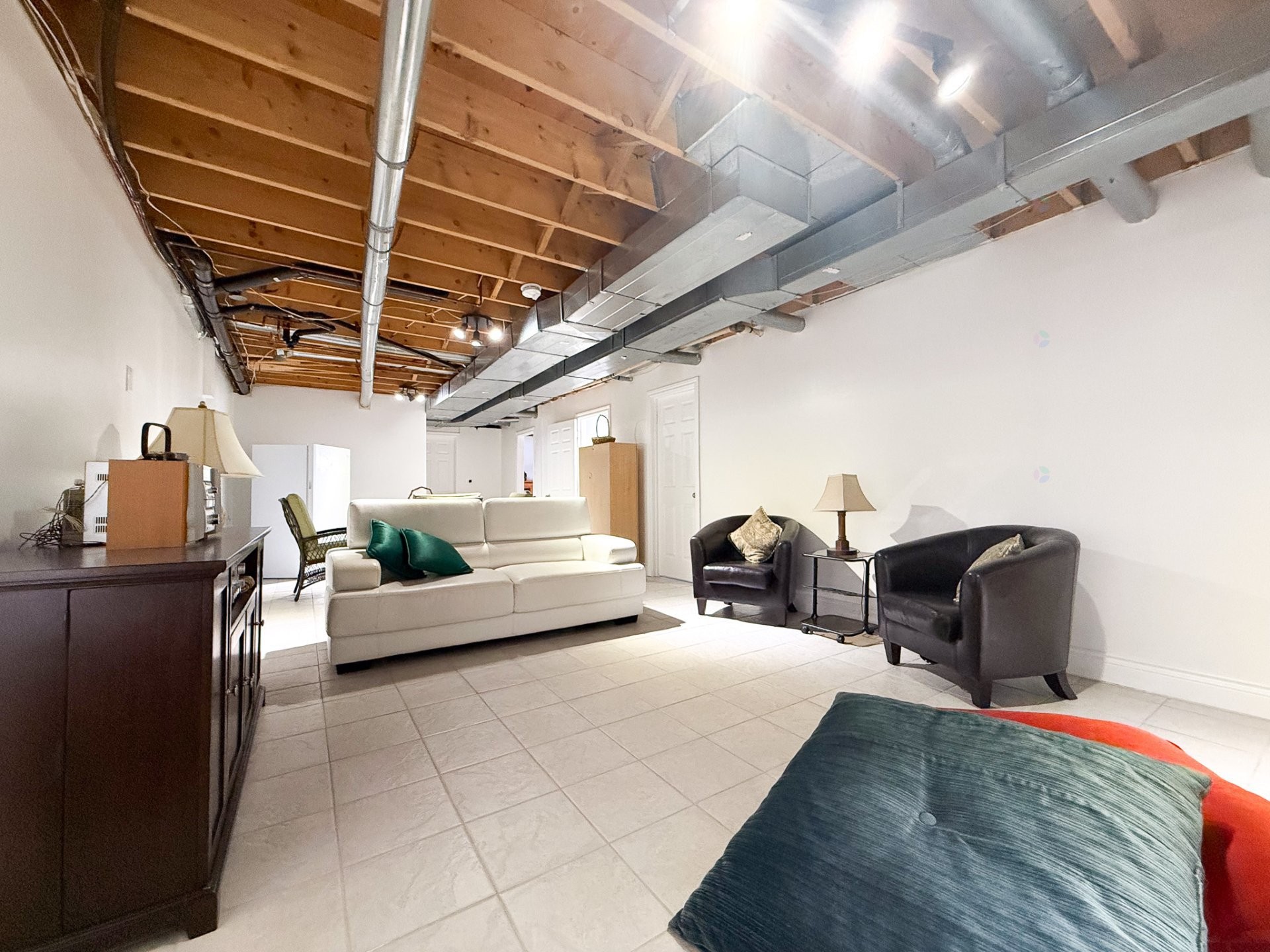 









136


Rue Thérèse

,
Gatineau (Gatineau),




QC
J8R3G8

