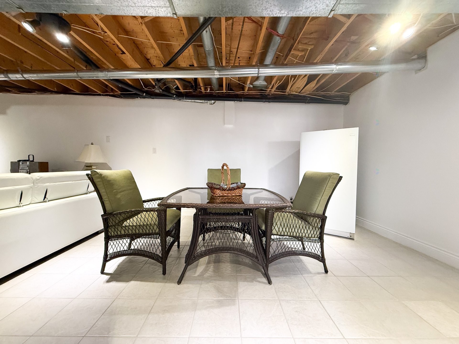 









136


Rue Thérèse

,
Gatineau (Gatineau),




QC
J8R3G8

