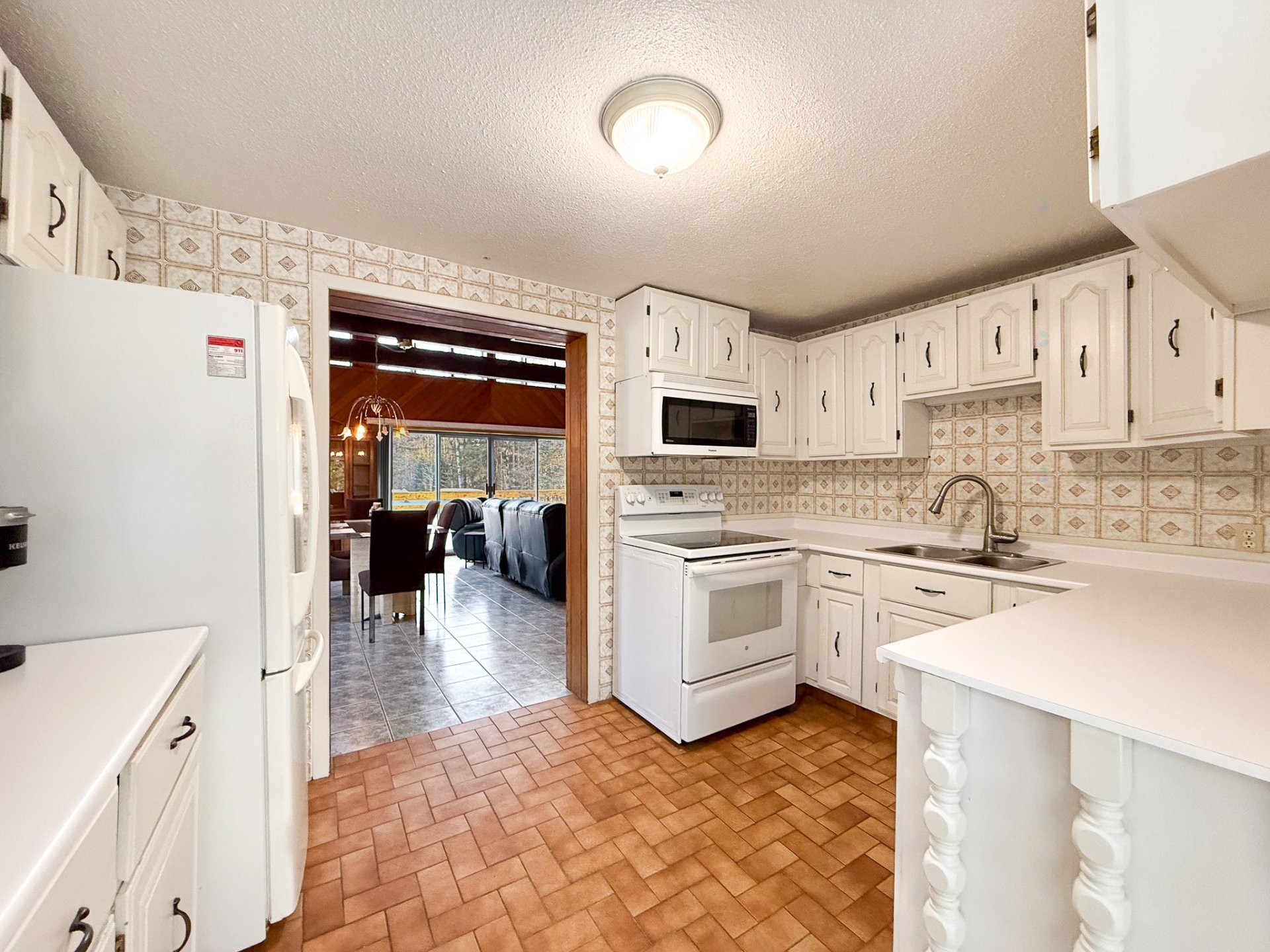 









21

 - 23


Ch. Alban

,
La Pêche,




QC
J0X1S0

